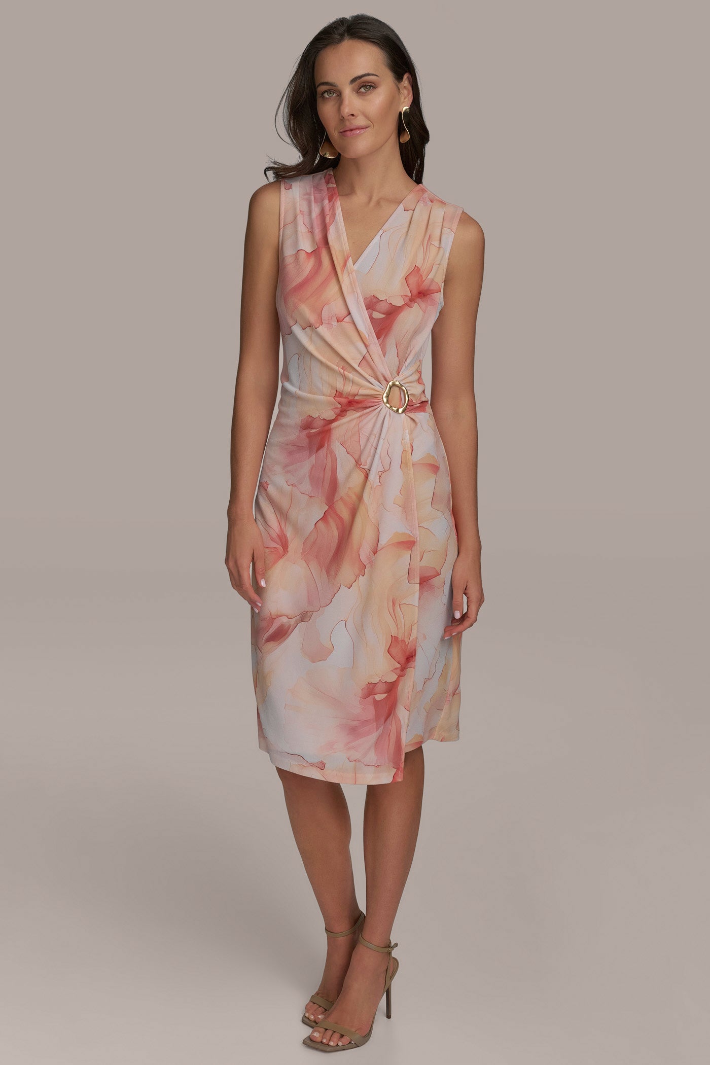 PRINT V-NECK DRESS | View 1 | Essential Dresses PRINT V-NECK DRESS | View 1 | Essential Dresses