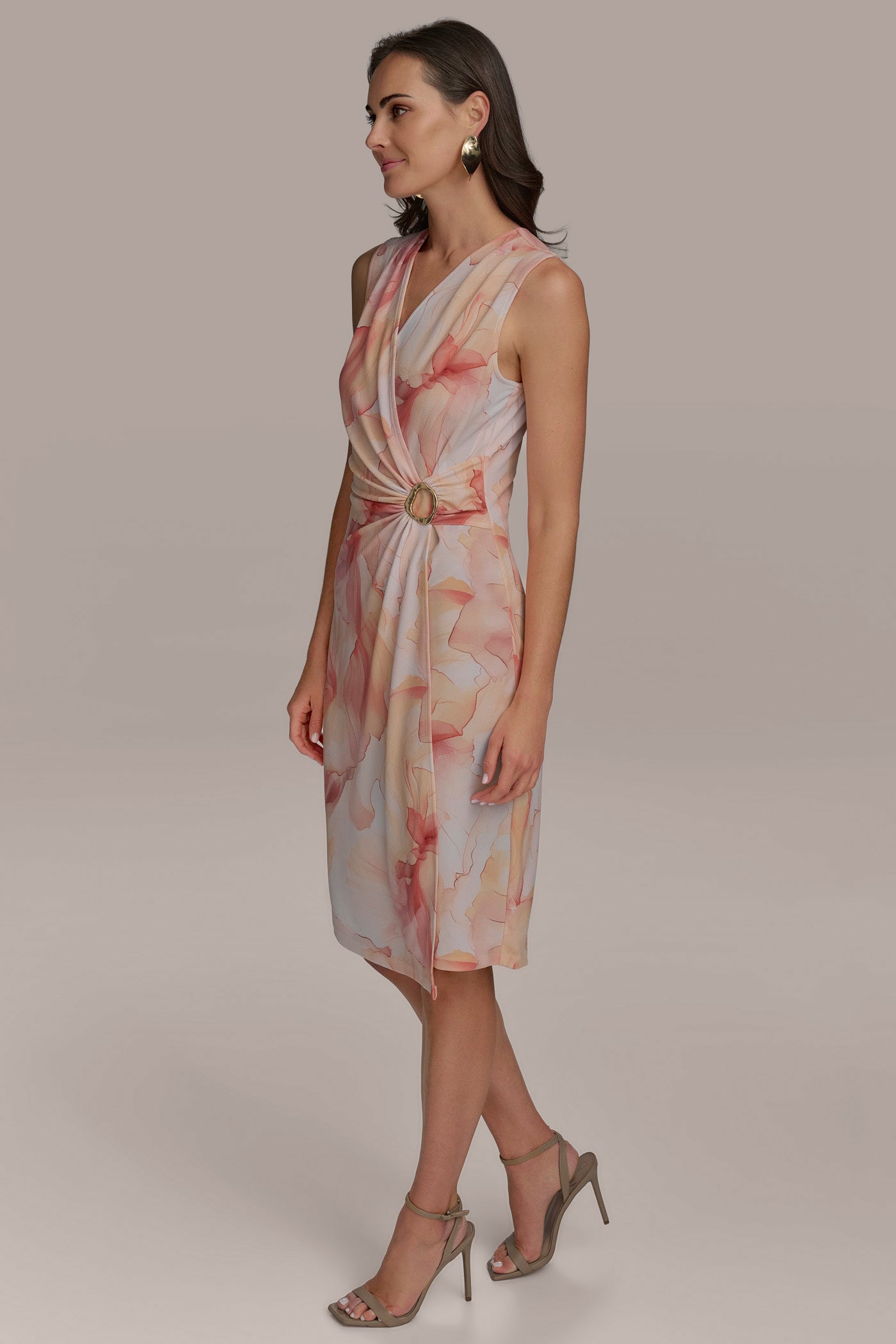 PRINT V-NECK DRESS VIEW 3 PRINT V-NECK DRESS VIEW 3