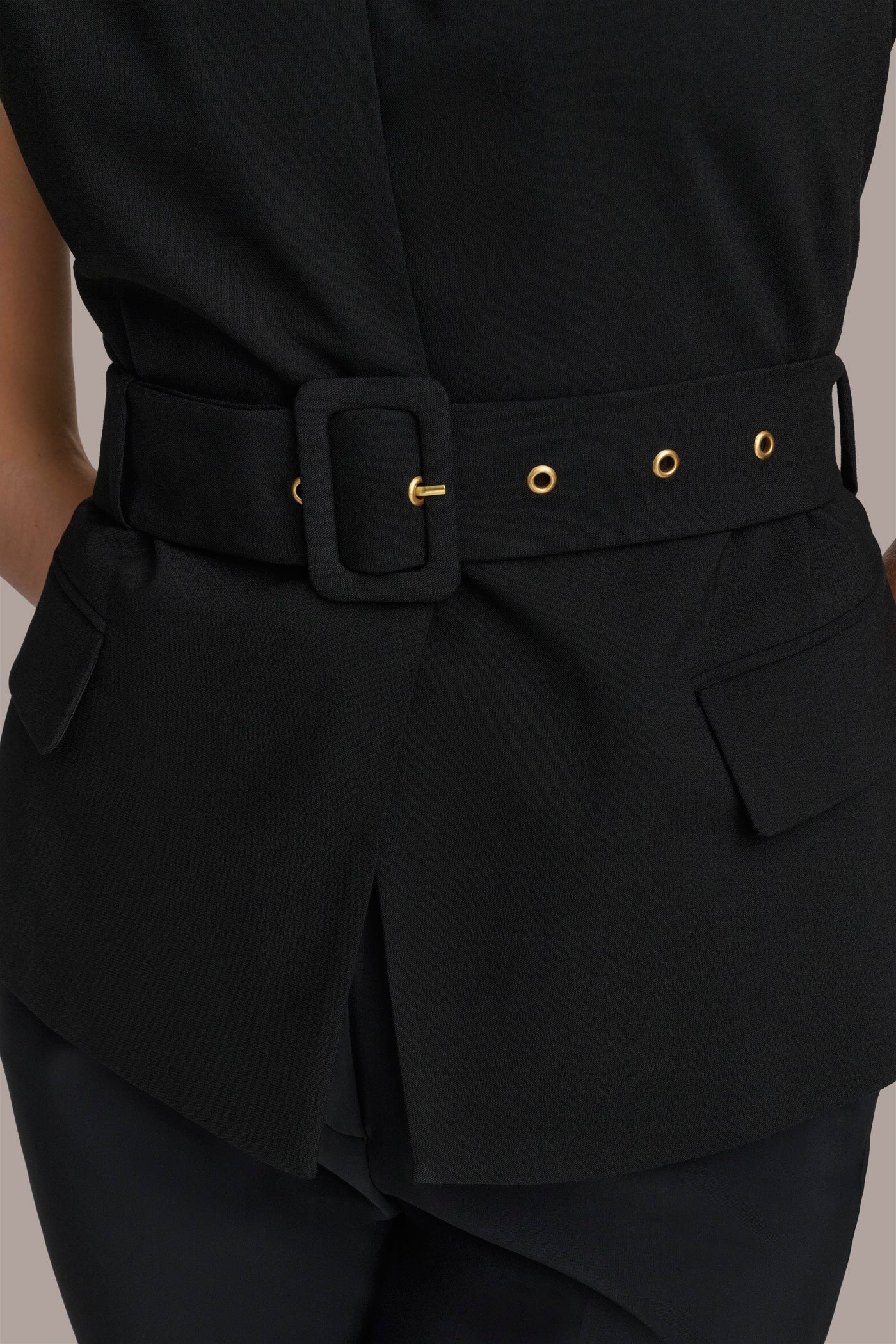 EXTENDED SHOULDER VEST VIEW 5 EXTENDED SHOULDER VEST VIEW 5