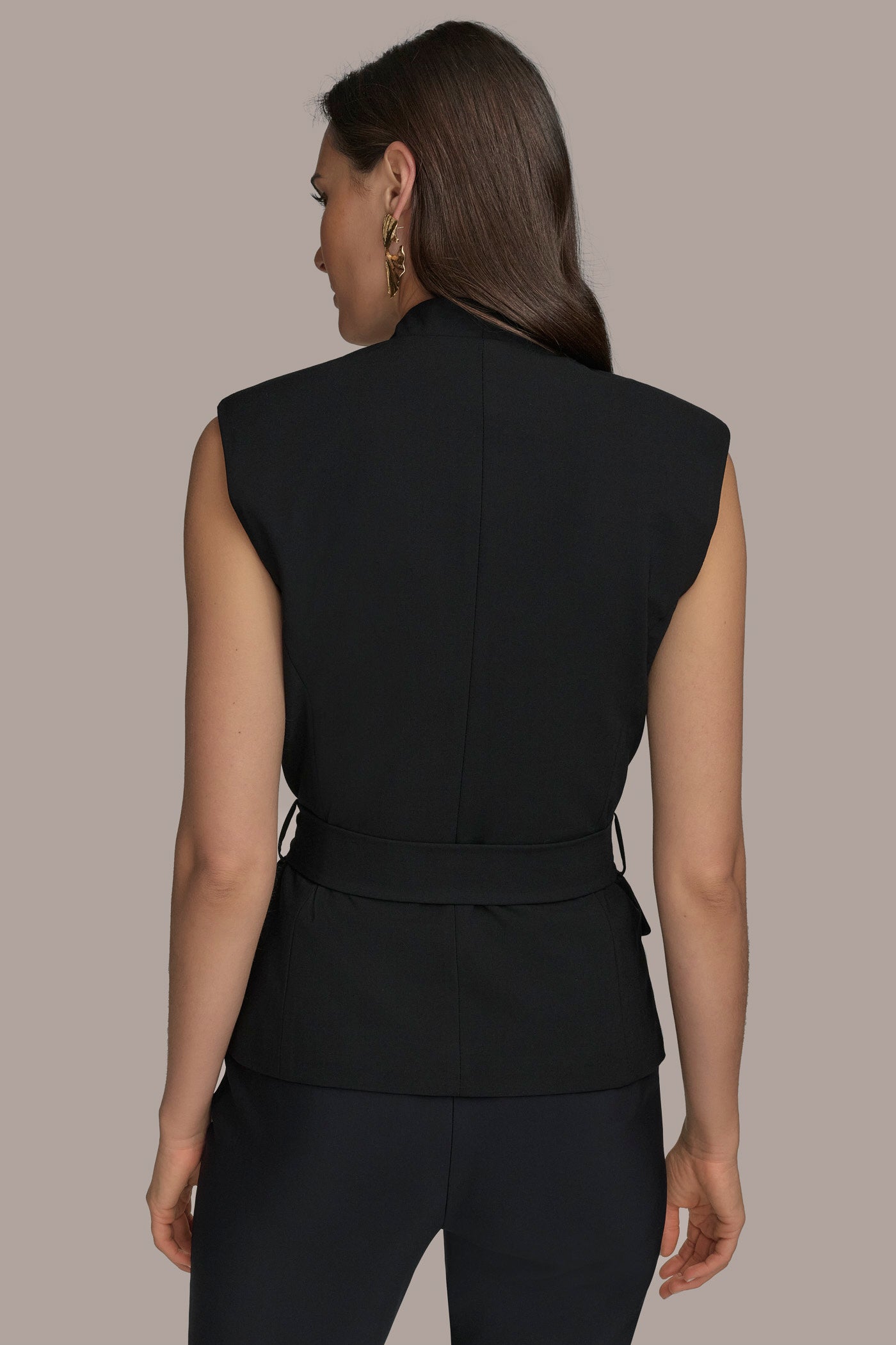 EXTENDED SHOULDER VEST | View 2 | Tops & Sweaters EXTENDED SHOULDER VEST | View 2 | Tops & Sweaters
