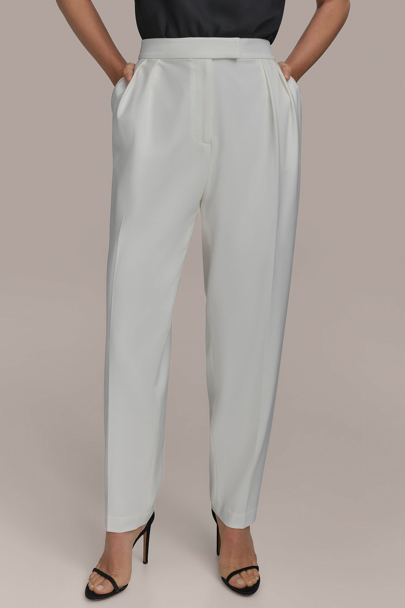 PLEATED PEGGED LEG | View 1 | Pants PLEATED PEGGED LEG | View 1 | Pants