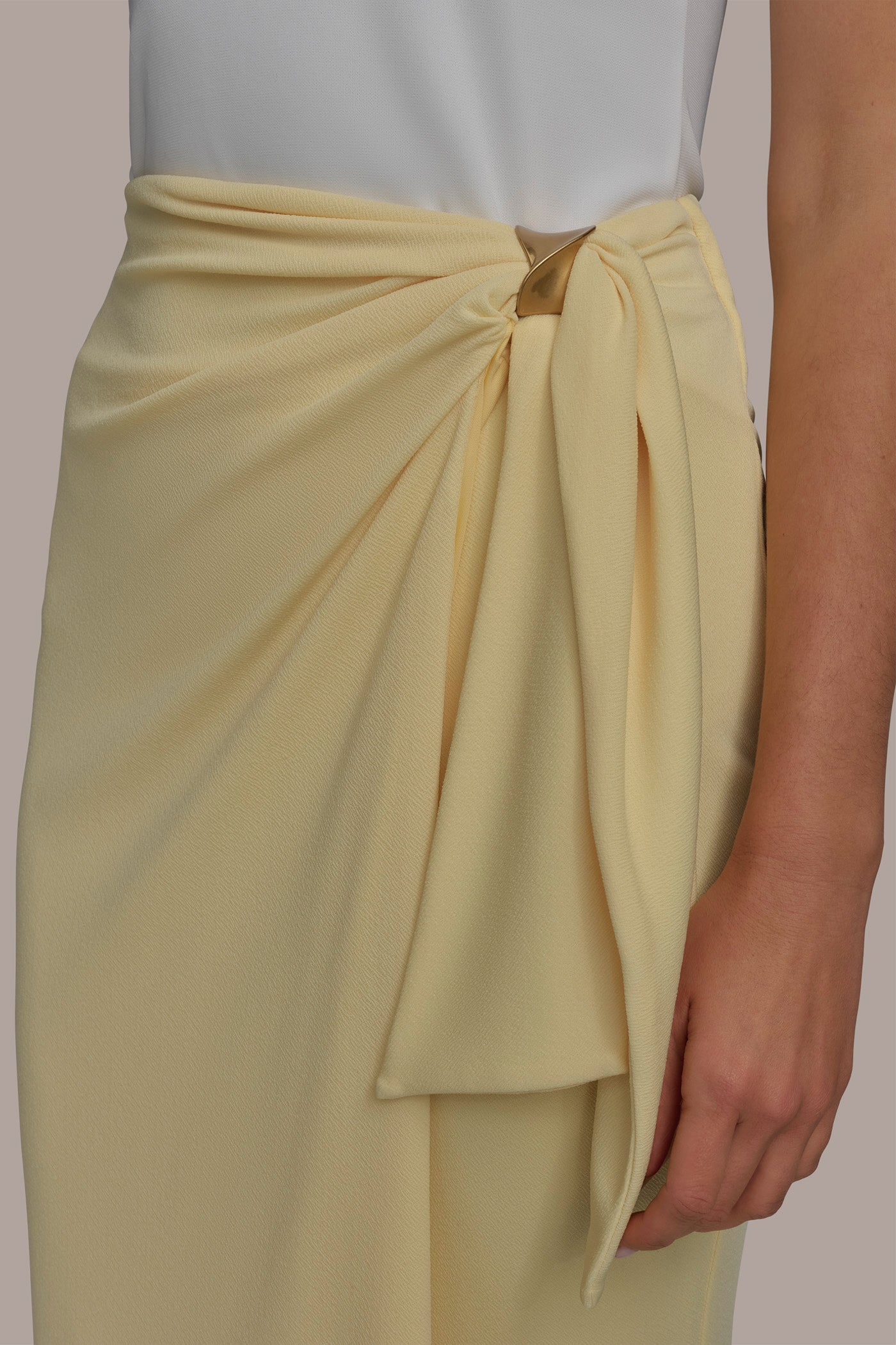 GATHERED WAIST WITH HARDWARE SKIRT VIEW 4 | Skirts GATHERED WAIST WITH HARDWARE SKIRT VIEW 4 | Skirts