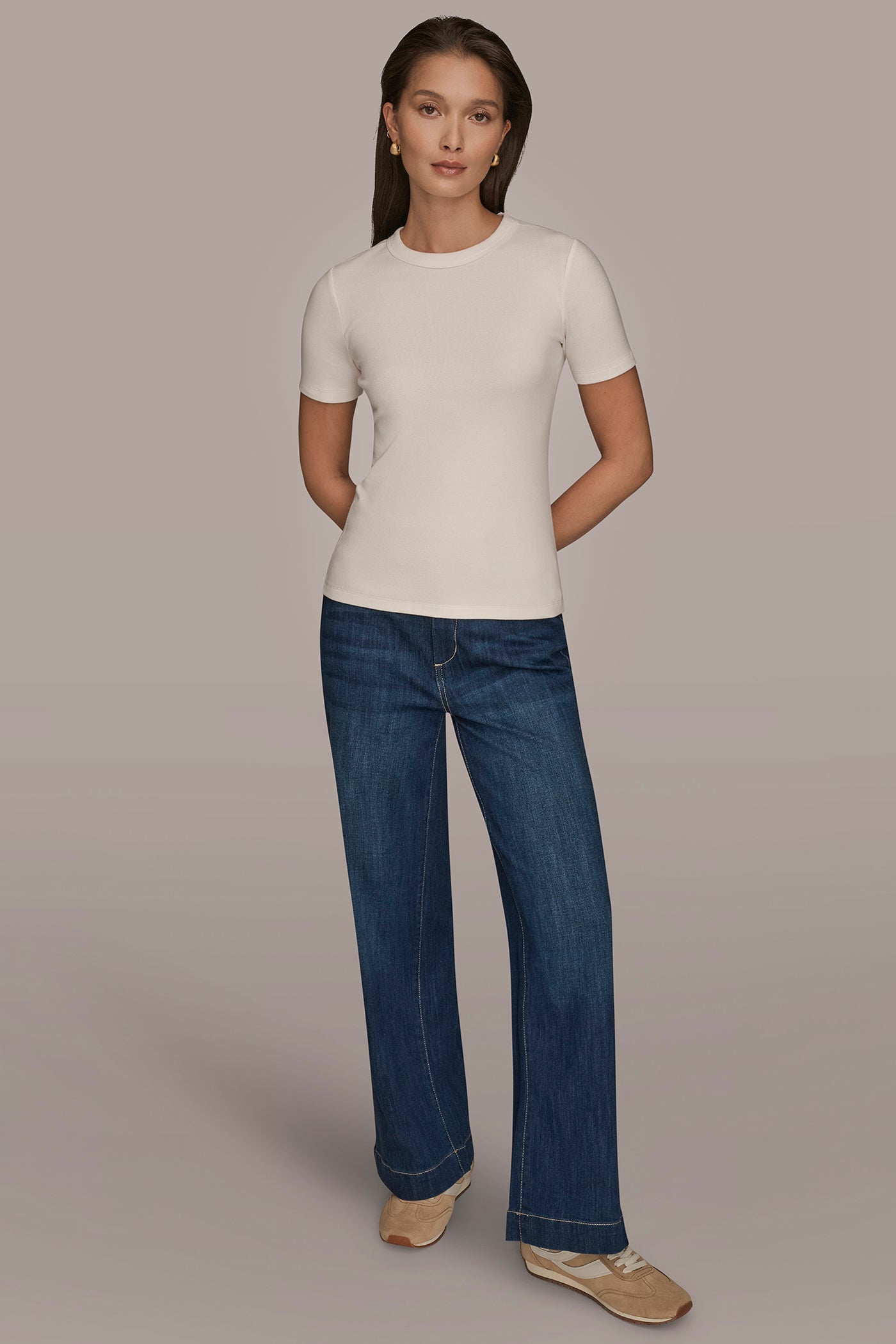 SHORT SLEEVE CREW NECK TEE VIEW 6 SHORT SLEEVE CREW NECK TEE VIEW 6