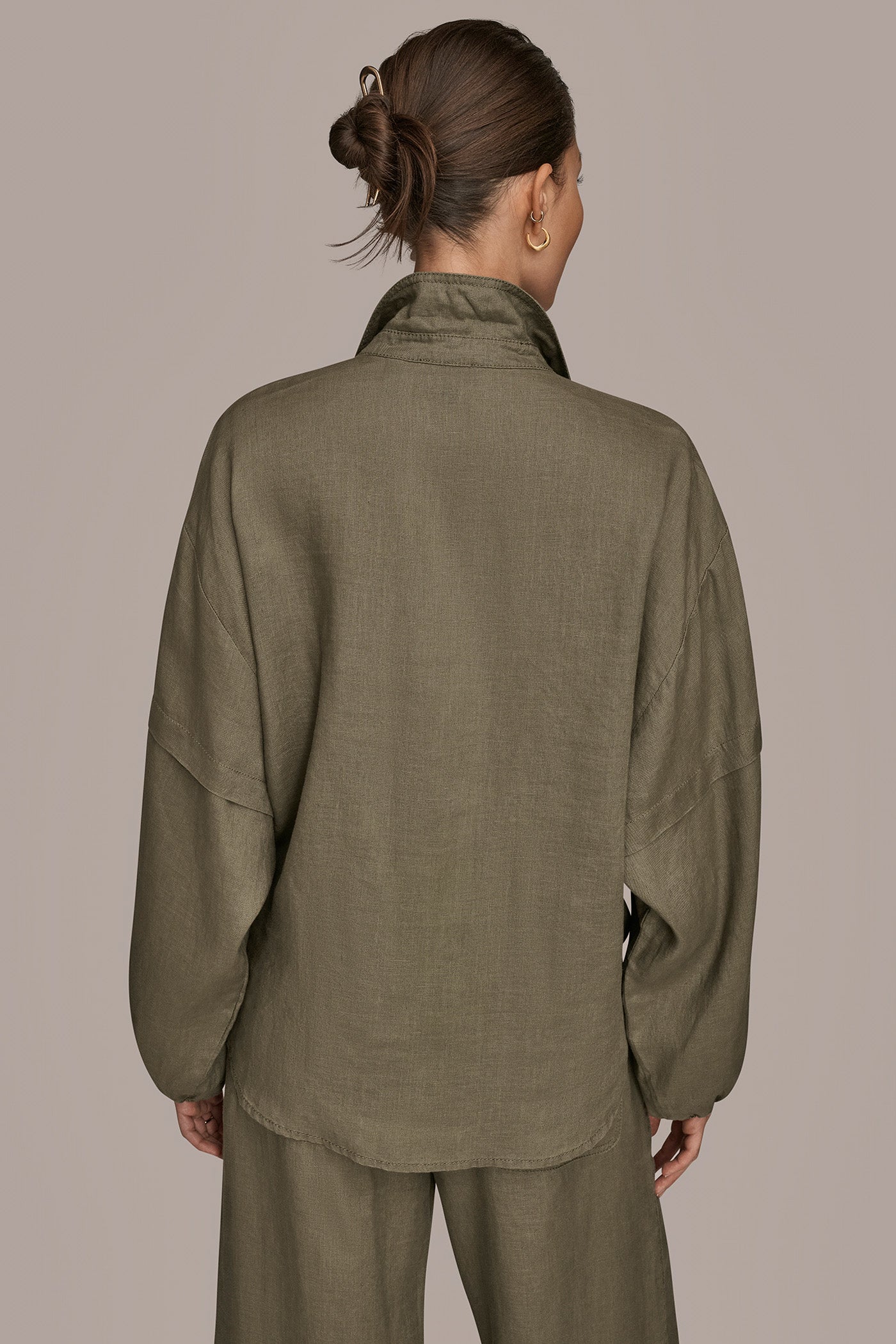 LONG BLOUSON SLEEVE BUTTON SHIRT | View 2 | Donna Karan Weekend LONG BLOUSON SLEEVE BUTTON SHIRT | View 2 | Donna Karan Weekend