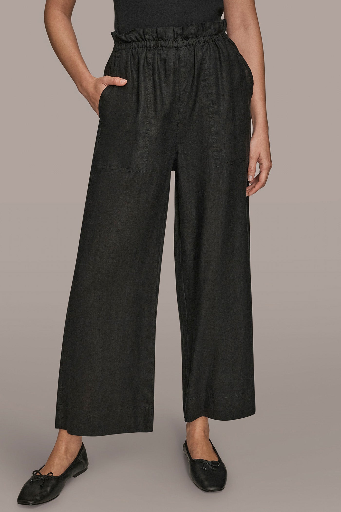 HIGH RISE RELAXED PANT WITH POCKETS | View 1 | Pants HIGH RISE RELAXED PANT WITH POCKETS | View 1 | Pants