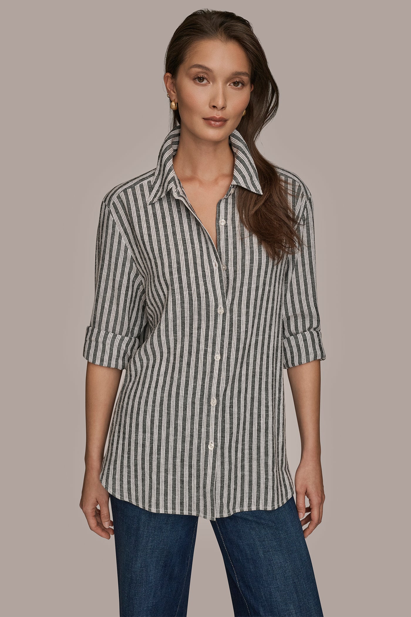 LONG SLEEVE BUTTON DOWN SHIRT | View 1 | Products LONG SLEEVE BUTTON DOWN SHIRT | View 1 | Products