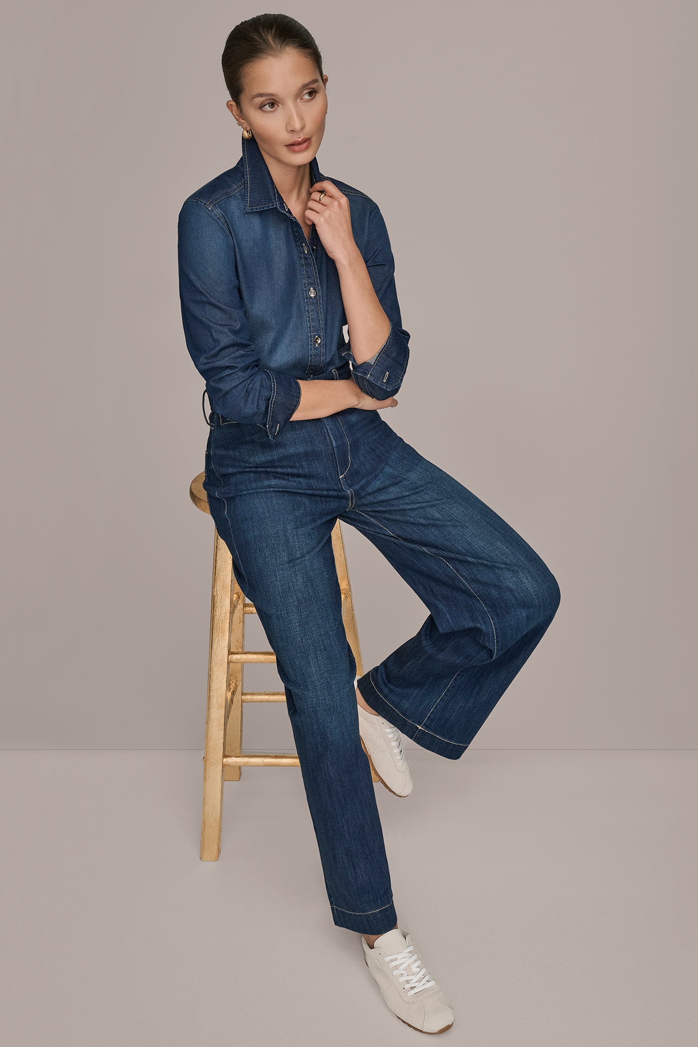 THE DONNA CLASSIC BUTTON DOWN VIEW 8 | Donna Karan Weekend THE DONNA CLASSIC BUTTON DOWN VIEW 8 | Donna Karan Weekend