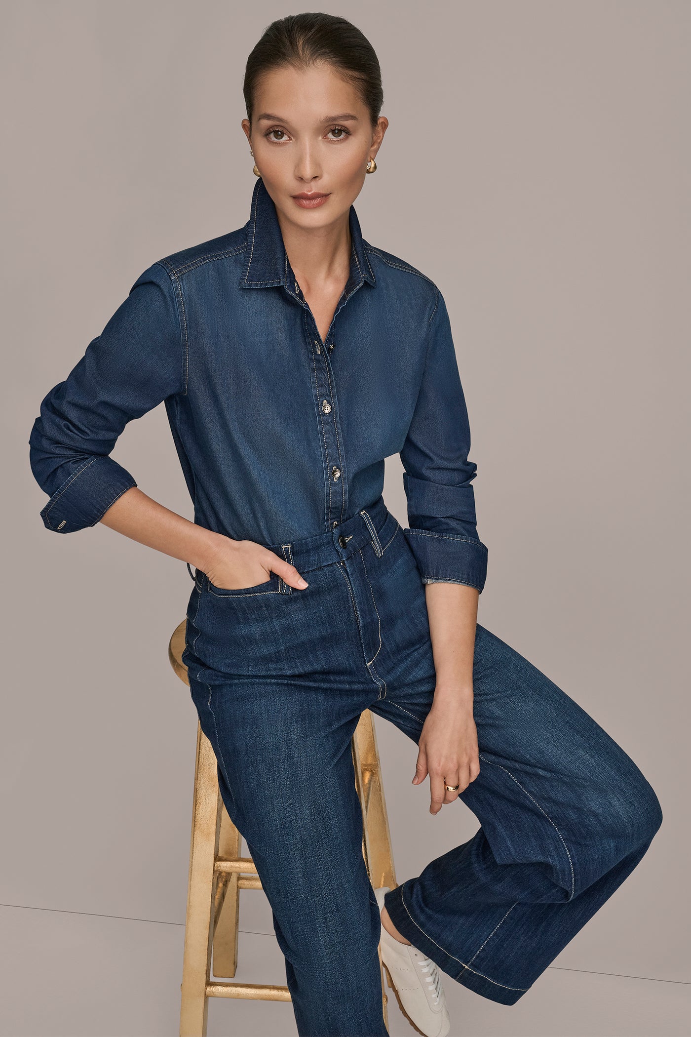 THE DONNA CLASSIC BUTTON DOWN VIEW 9 | Donna Karan Weekend THE DONNA CLASSIC BUTTON DOWN VIEW 9 | Donna Karan Weekend