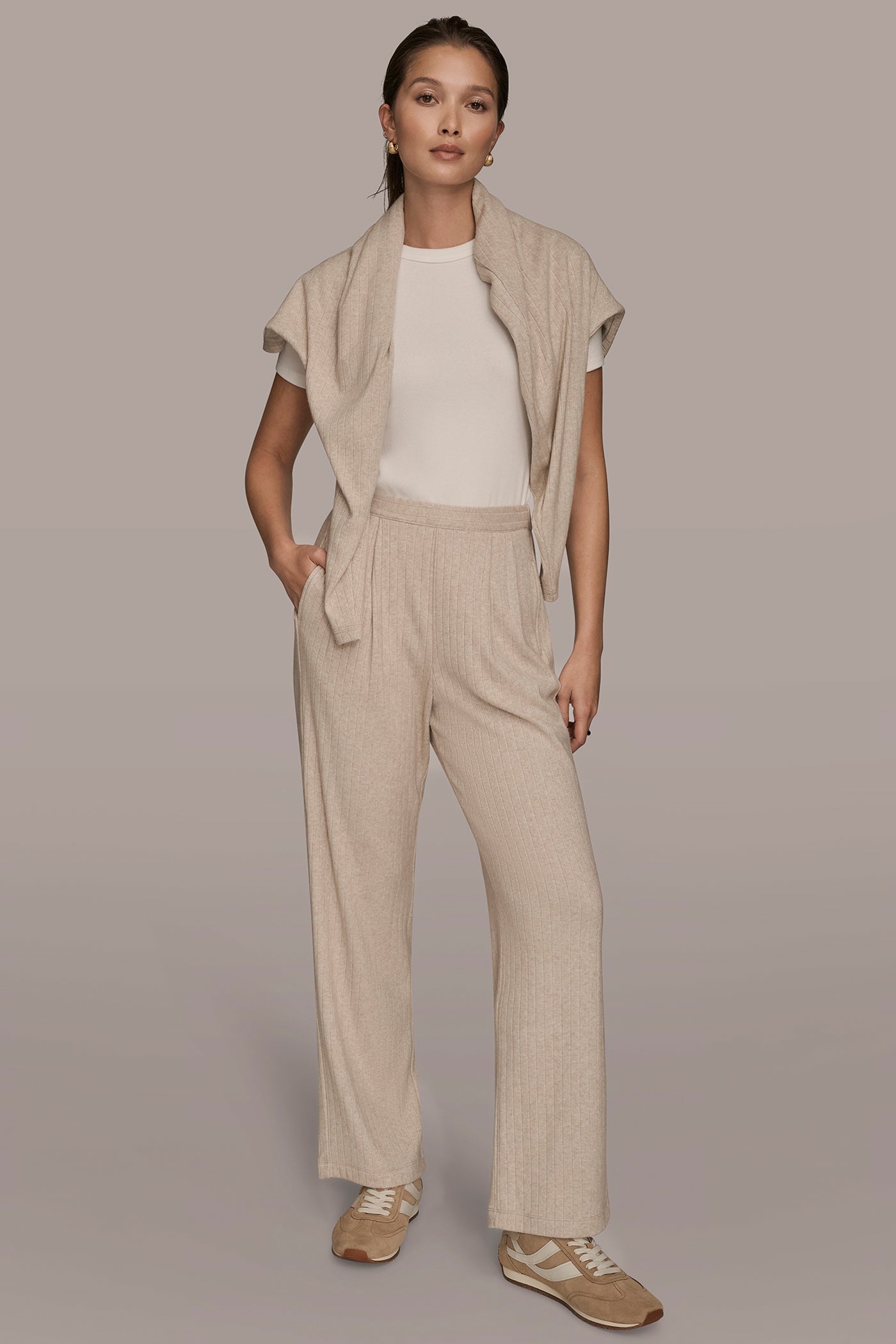 HIGH RISE PULL ON PLEATED PANT VIEW 5 | Donna Karan Weekend HIGH RISE PULL ON PLEATED PANT VIEW 5 | Donna Karan Weekend