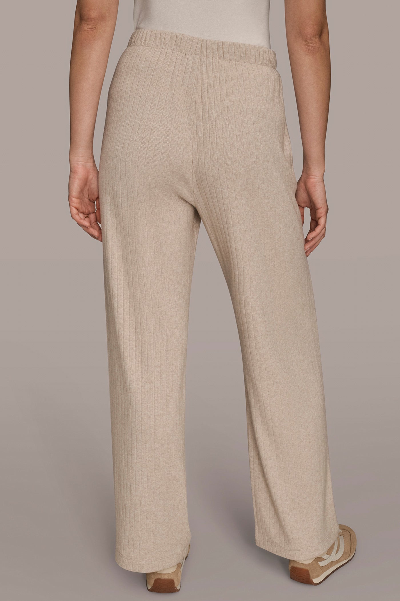 HIGH RISE PULL ON PLEATED PANT | View 2 | Donna Karan Weekend HIGH RISE PULL ON PLEATED PANT | View 2 | Donna Karan Weekend