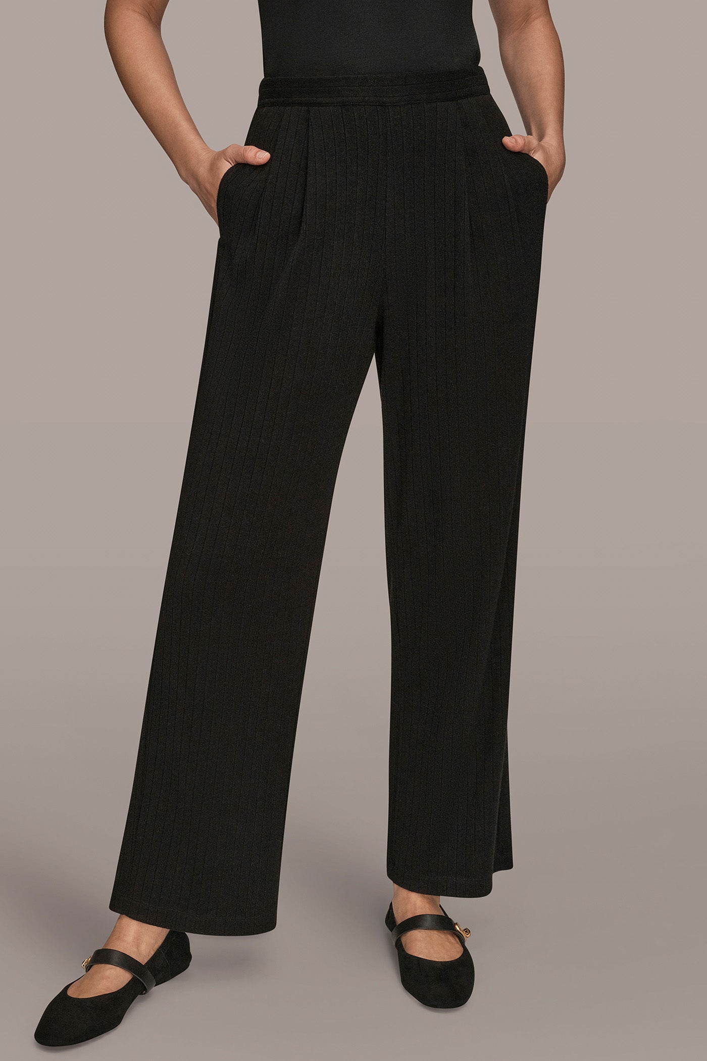 HIGH RISE PULL ON PLEATED PANT | View 1 | Donna Karan Weekend HIGH RISE PULL ON PLEATED PANT | View 1 | Donna Karan Weekend