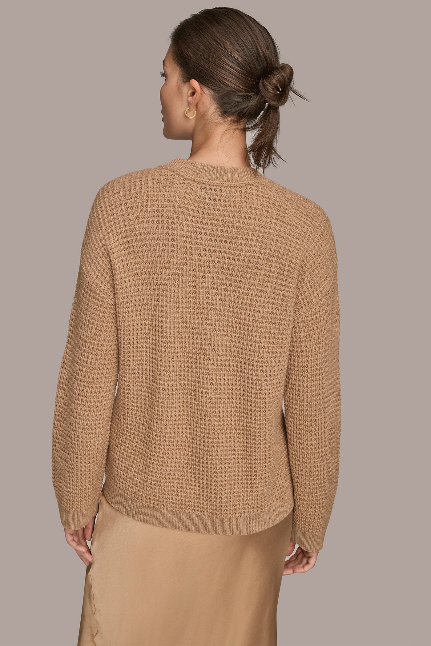 LONG SLEEVE WAFFLE STITCH CREWNECK SWEATER | View 2 | Products LONG SLEEVE WAFFLE STITCH CREWNECK SWEATER | View 2 | Products