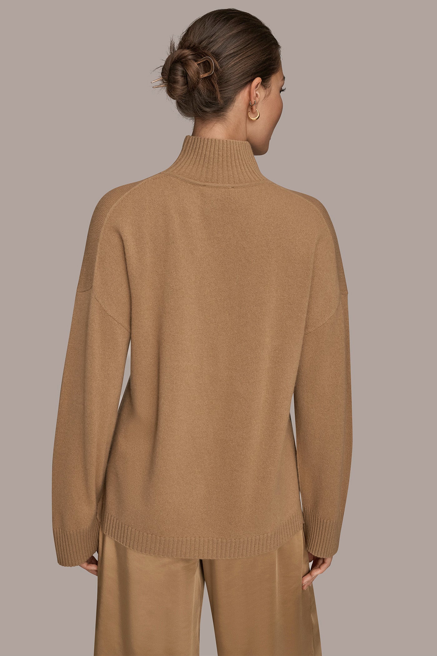 LONG SLEEVE MOCK NECK PULLOVER | View 2 | Products LONG SLEEVE MOCK NECK PULLOVER | View 2 | Products