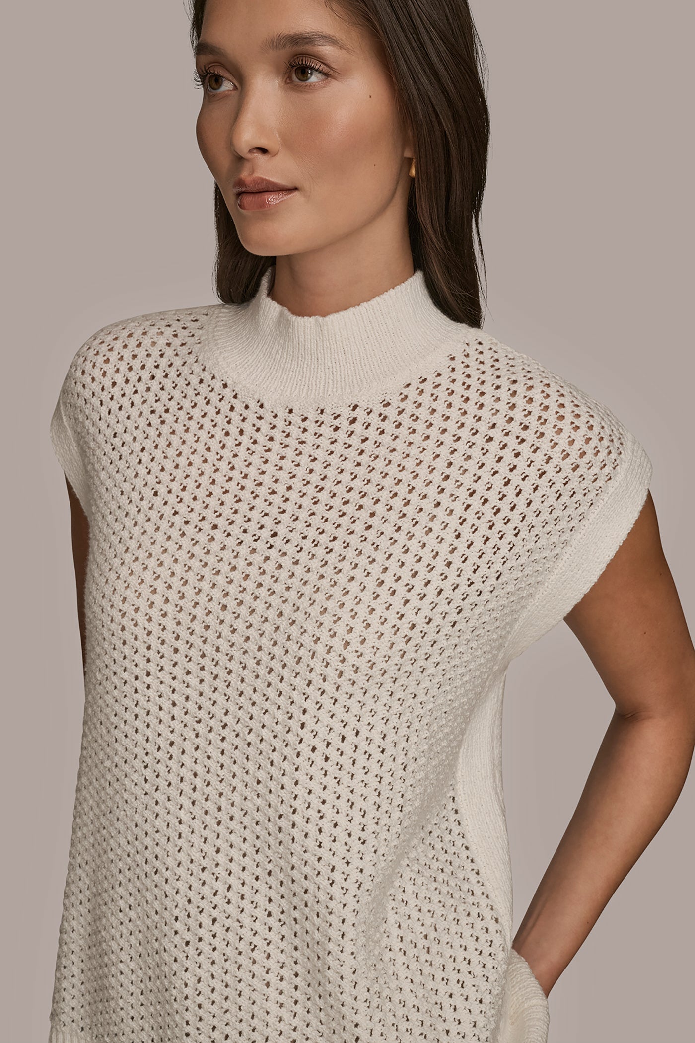 SLEEVELESS BOXY OPEN STITCH MOCK NECK VIEW 4 | Donna Karan Weekend SLEEVELESS BOXY OPEN STITCH MOCK NECK VIEW 4 | Donna Karan Weekend
