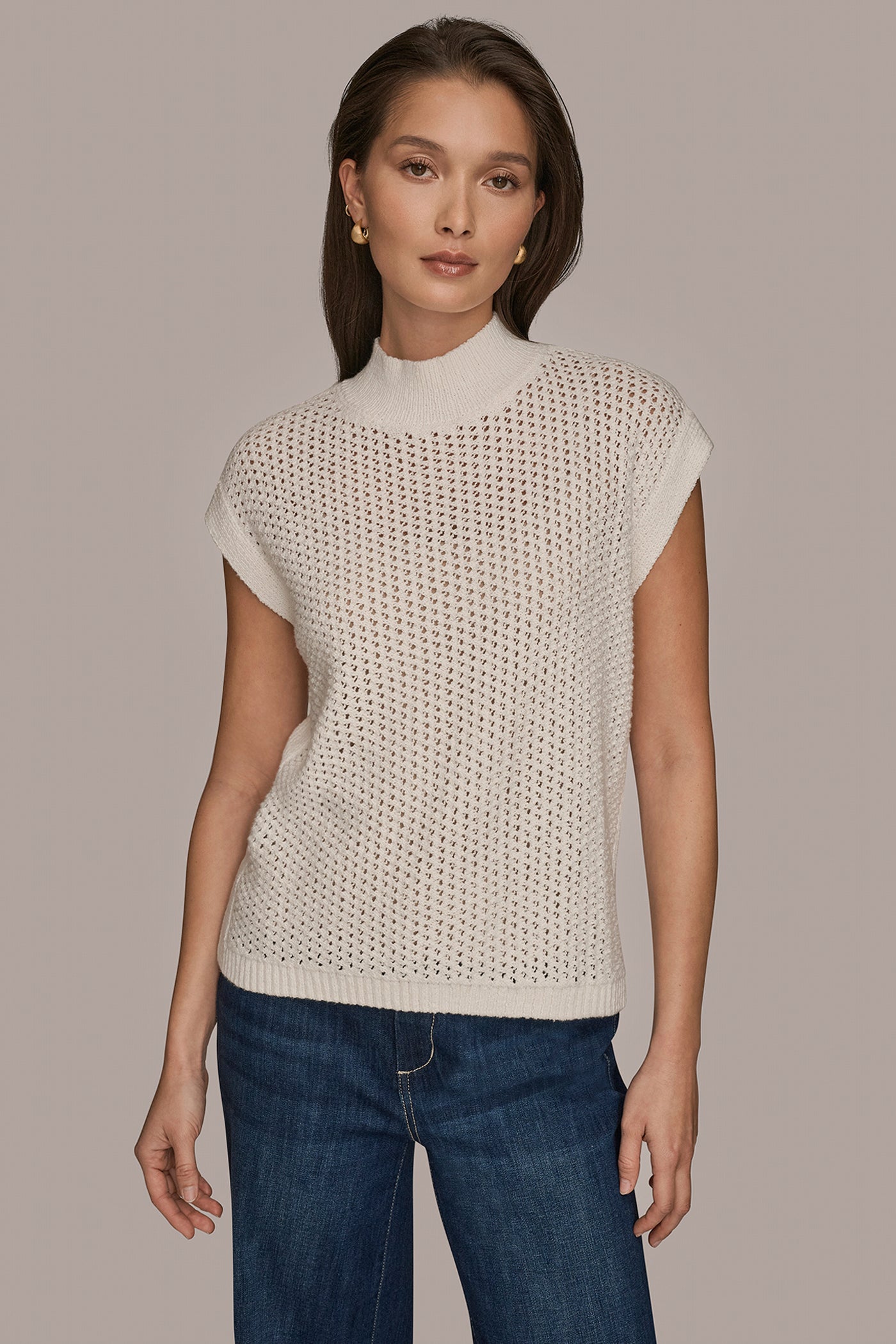 SLEEVELESS BOXY OPEN STITCH MOCK NECK | View 1 | Donna Karan Weekend SLEEVELESS BOXY OPEN STITCH MOCK NECK | View 1 | Donna Karan Weekend
