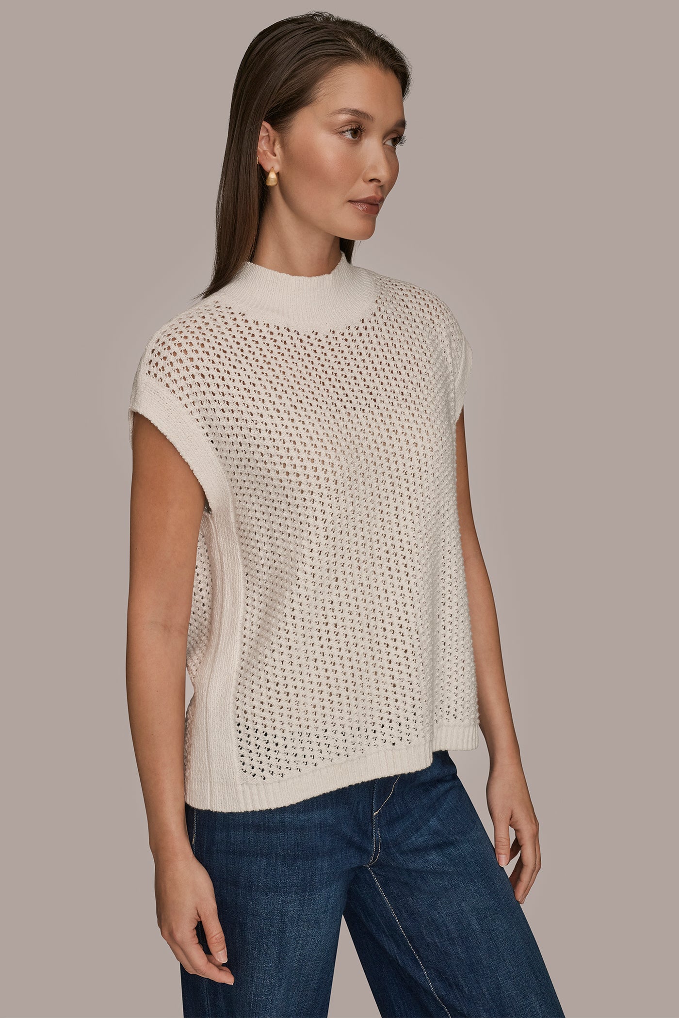 SLEEVELESS BOXY OPEN STITCH MOCK NECK VIEW 3 | Donna Karan Weekend SLEEVELESS BOXY OPEN STITCH MOCK NECK VIEW 3 | Donna Karan Weekend