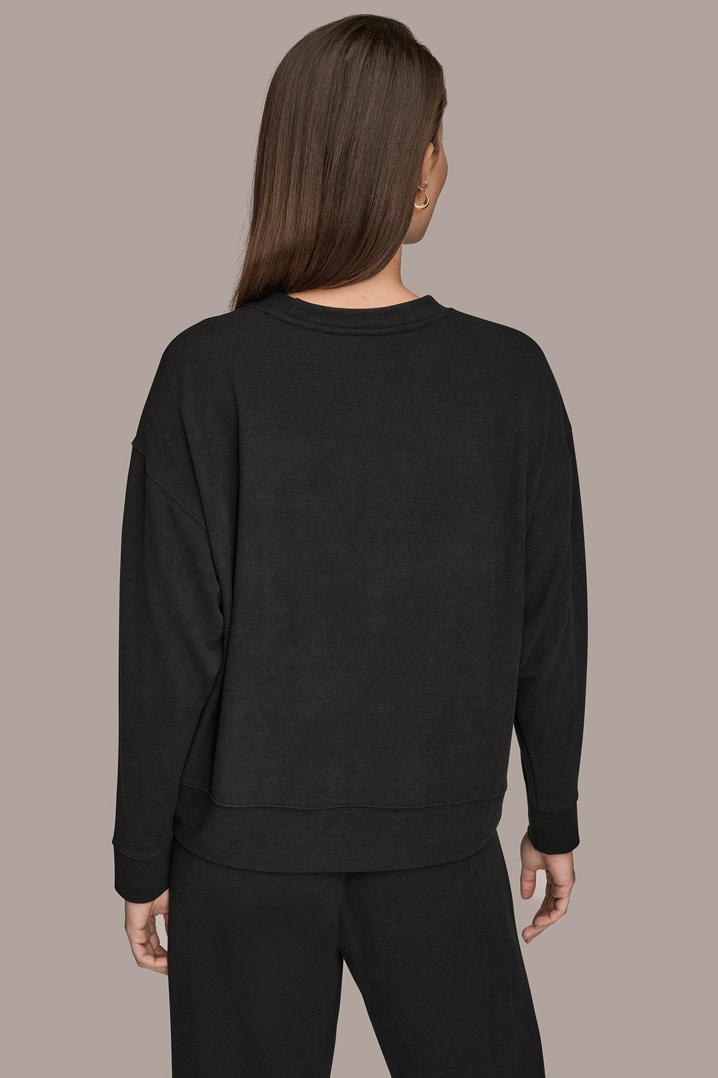 LONG SLEEVE CREW NECK PULLOVER | View 2 | Holiday Collection LONG SLEEVE CREW NECK PULLOVER | View 2 | Holiday Collection