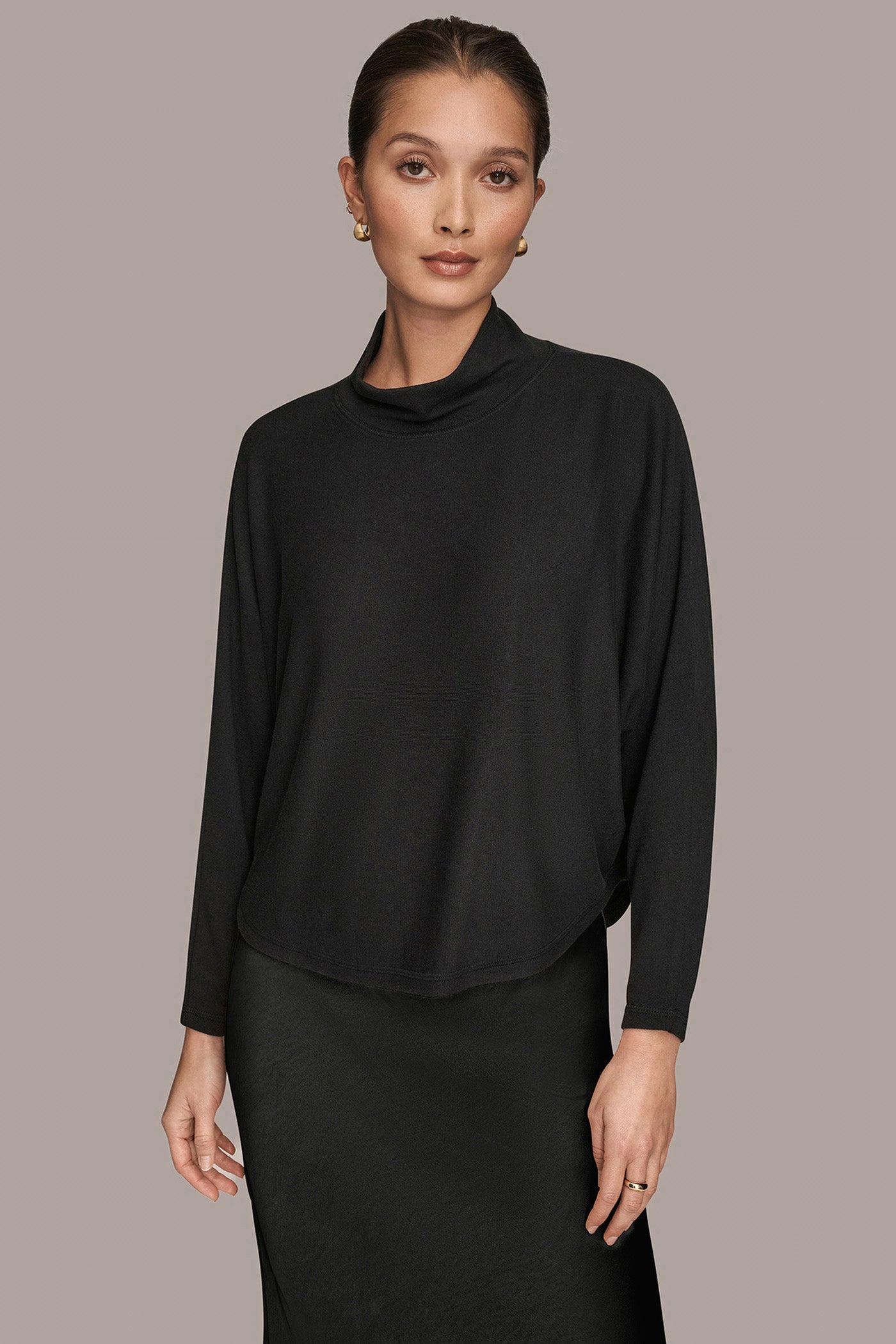 MOCK NECK LONG SLEEVE TOP | View 1 | Donna Karan Weekend MOCK NECK LONG SLEEVE TOP | View 1 | Donna Karan Weekend