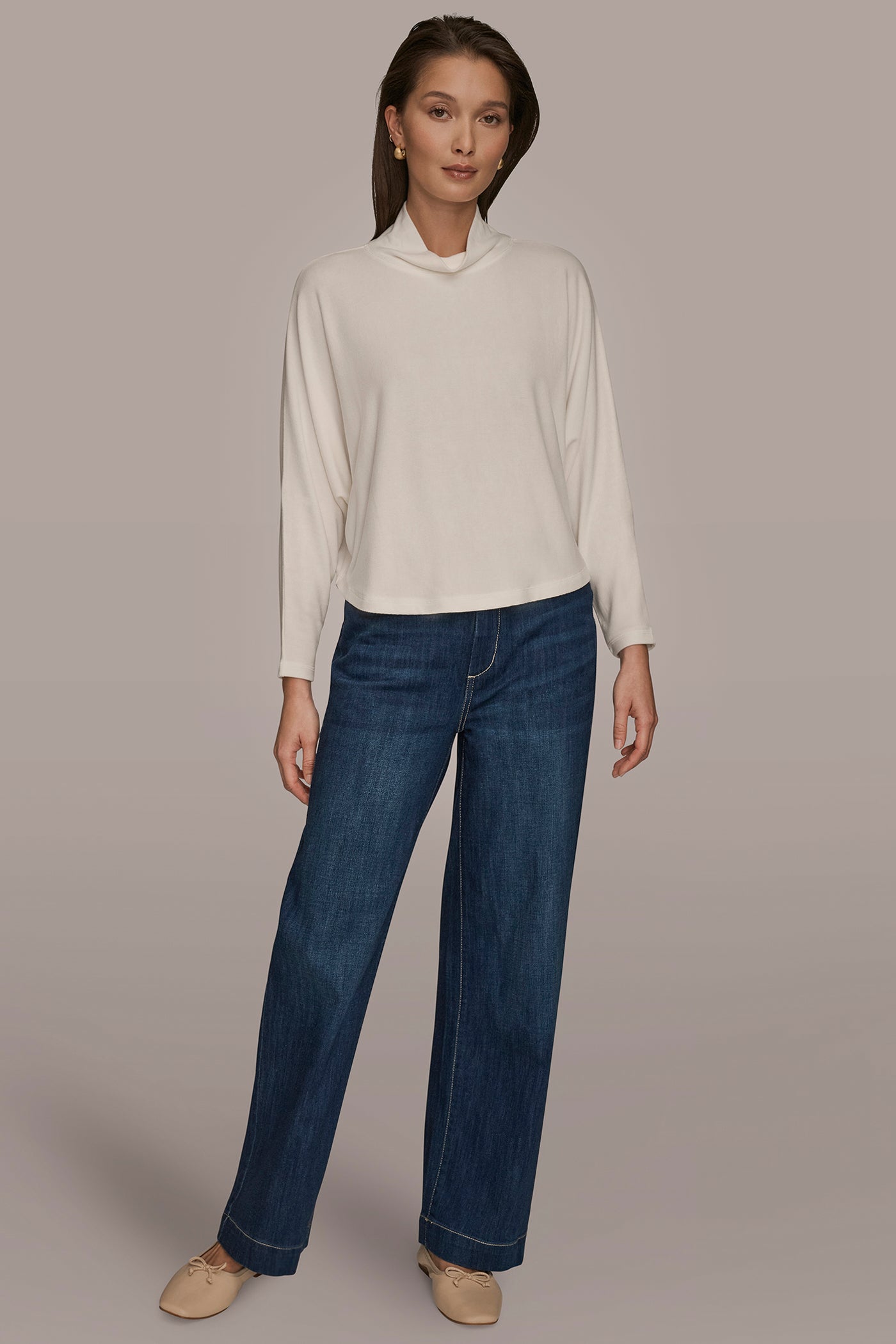 MOCK NECK LONG SLEEVE TOP VIEW 6 | Donna Karan Weekend MOCK NECK LONG SLEEVE TOP VIEW 6 | Donna Karan Weekend