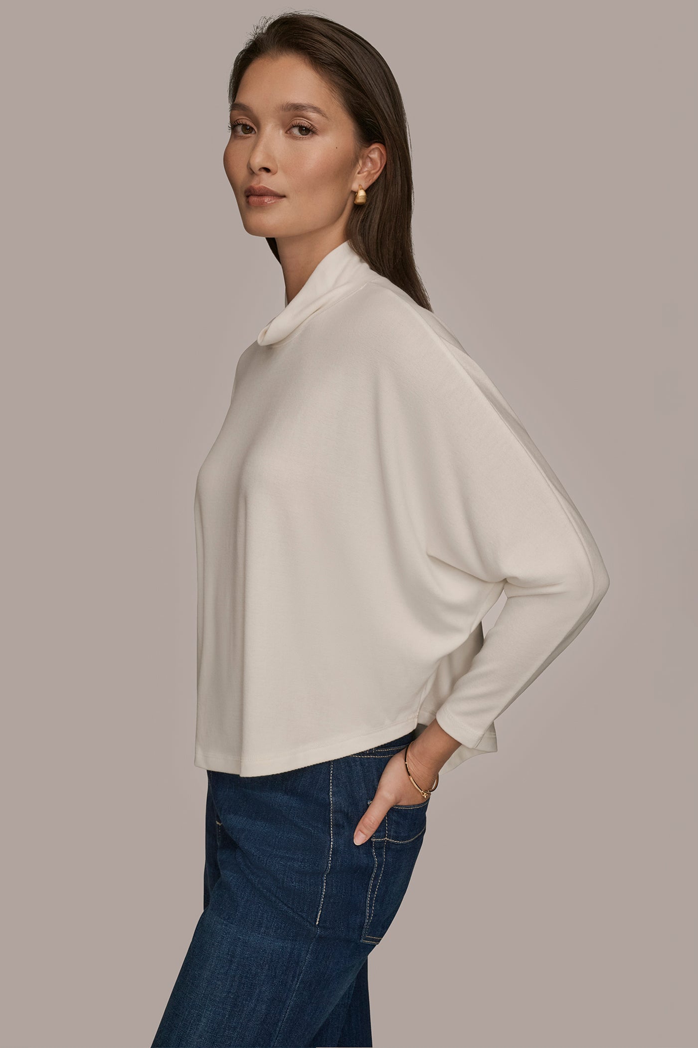 MOCK NECK LONG SLEEVE TOP VIEW 3 | Donna Karan Weekend MOCK NECK LONG SLEEVE TOP VIEW 3 | Donna Karan Weekend