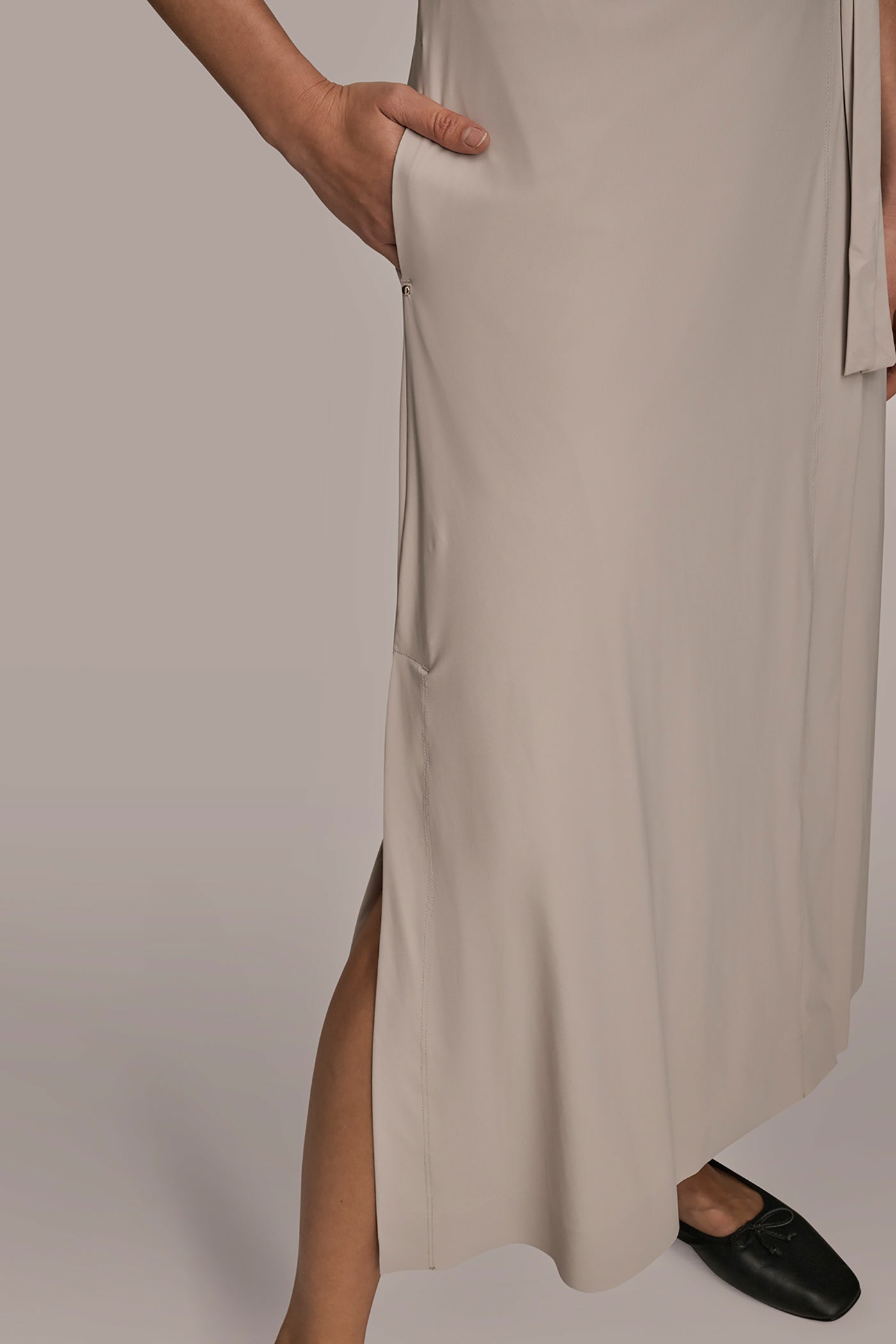 ELBOW SLEEVE TIE WRAP DRESS VIEW 5 | Donna Karan Weekend ELBOW SLEEVE TIE WRAP DRESS VIEW 5 | Donna Karan Weekend