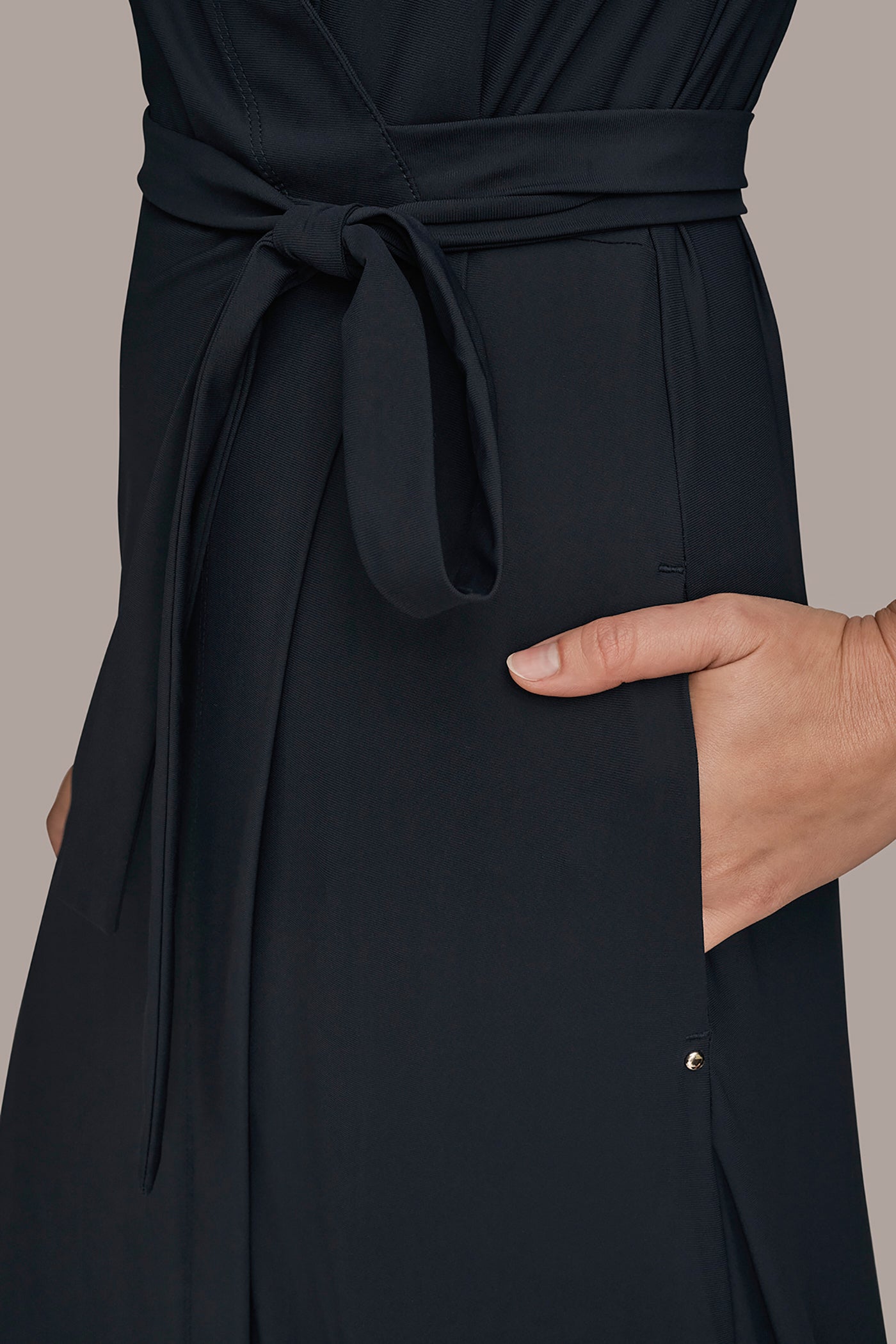 ELBOW SLEEVE TIE WRAP DRESS VIEW 5 | Donna Karan Weekend ELBOW SLEEVE TIE WRAP DRESS VIEW 5 | Donna Karan Weekend