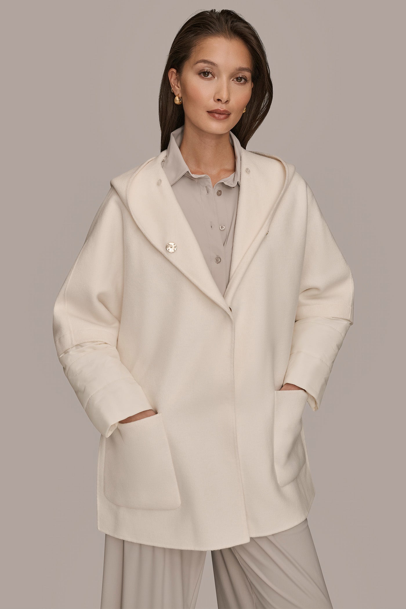 CAPE COAT WITH PUFFER SLEEVES | View 1 CAPE COAT WITH PUFFER SLEEVES | View 1