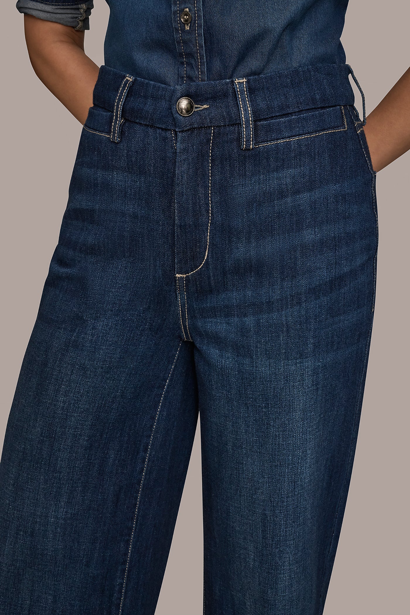 THE DONNA HIGH RISE MODERN WIDE LEG INSEAM 30 VIEW 4 | Donna Karan Weekend THE DONNA HIGH RISE MODERN WIDE LEG INSEAM 30 VIEW 4 | Donna Karan Weekend