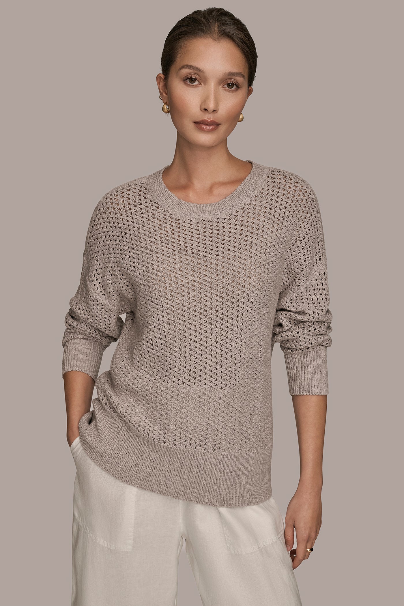 BRACELET SLEEVE OPEN STITCH CREW NECK | View 1 | Donna Karan Weekend BRACELET SLEEVE OPEN STITCH CREW NECK | View 1 | Donna Karan Weekend