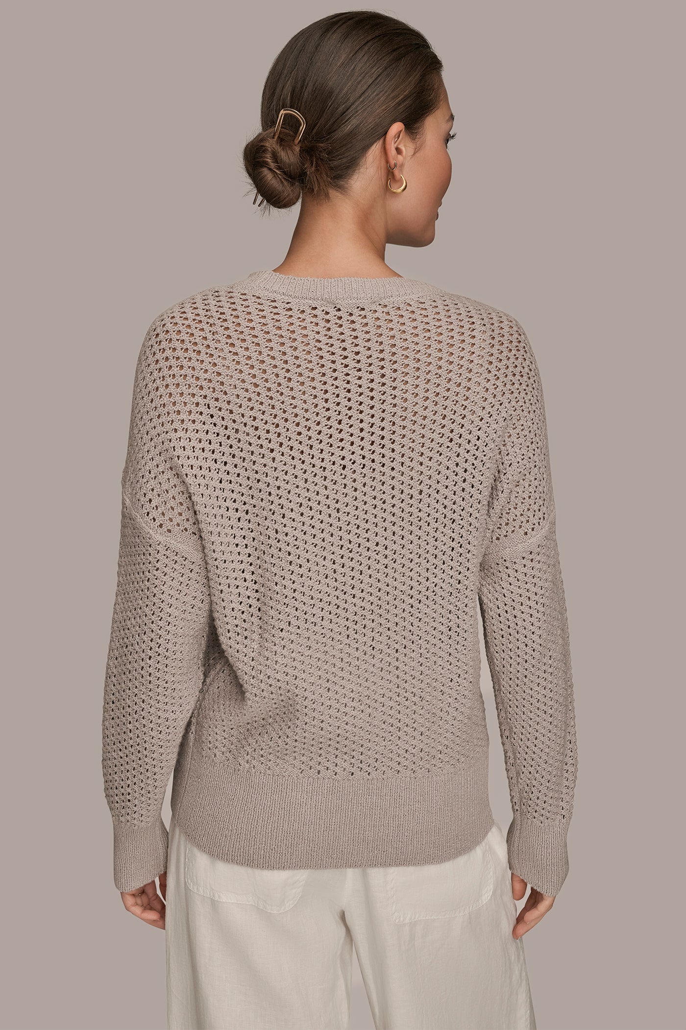 BRACELET SLEEVE OPEN STITCH CREW NECK | View 2 | Donna Karan Weekend BRACELET SLEEVE OPEN STITCH CREW NECK | View 2 | Donna Karan Weekend