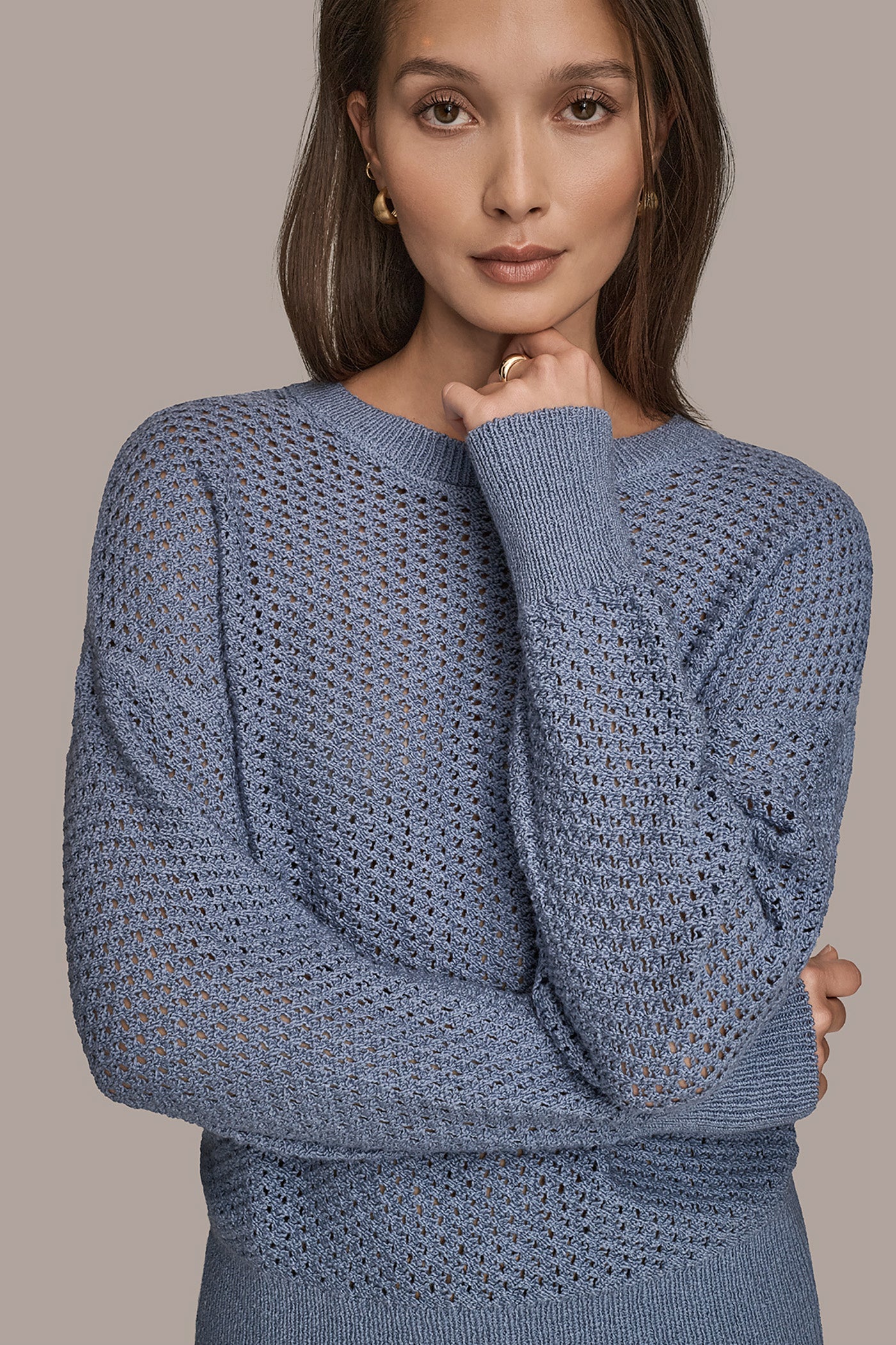 BRACELET SLEEVE OPEN STITCH CREW NECK VIEW 4 | Donna Karan Weekend BRACELET SLEEVE OPEN STITCH CREW NECK VIEW 4 | Donna Karan Weekend