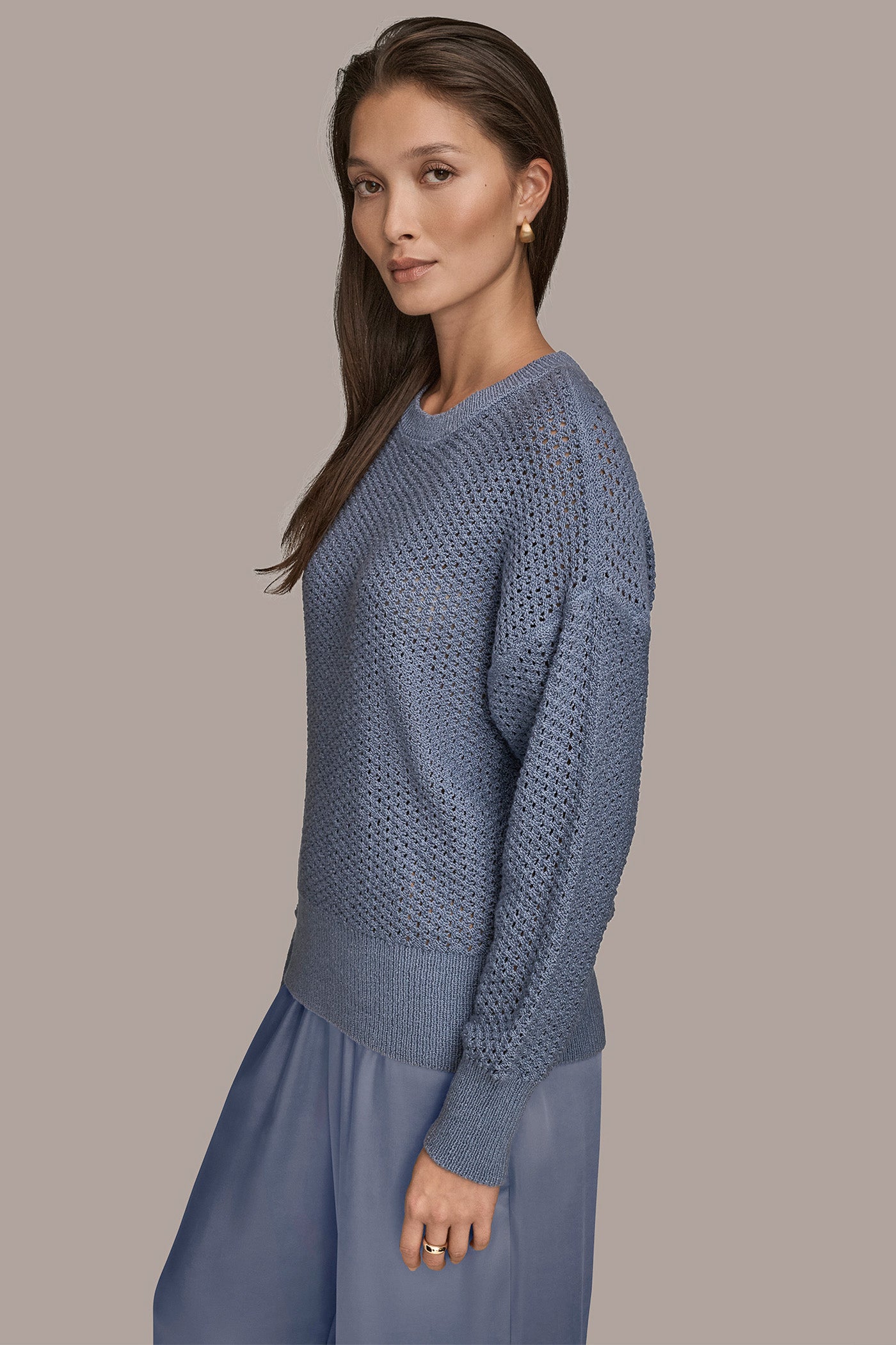BRACELET SLEEVE OPEN STITCH CREW NECK VIEW 3 | Donna Karan Weekend BRACELET SLEEVE OPEN STITCH CREW NECK VIEW 3 | Donna Karan Weekend