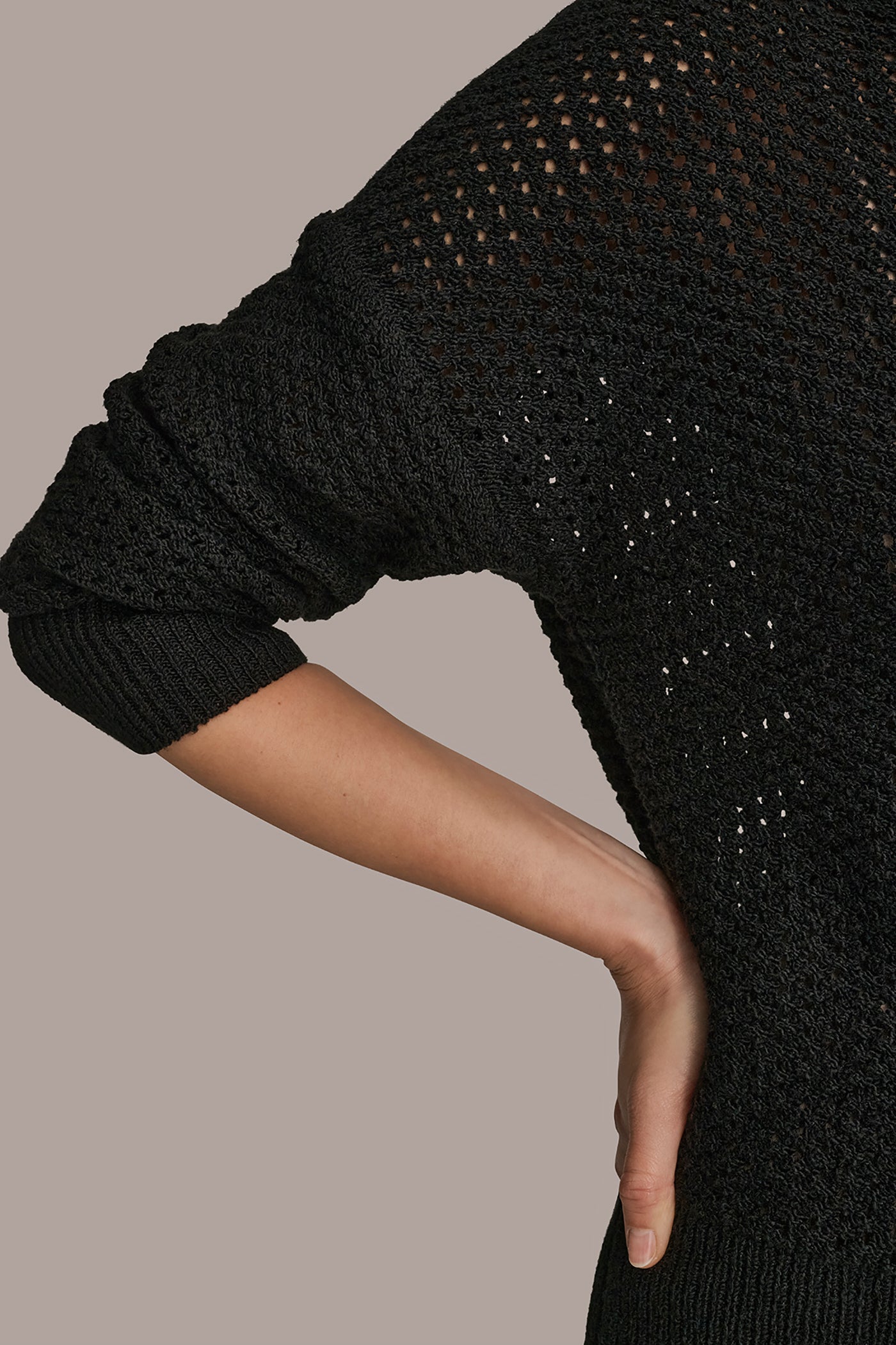 BRACELET SLEEVE OPEN STITCH CREW NECK VIEW 5 | Donna Karan Weekend BRACELET SLEEVE OPEN STITCH CREW NECK VIEW 5 | Donna Karan Weekend