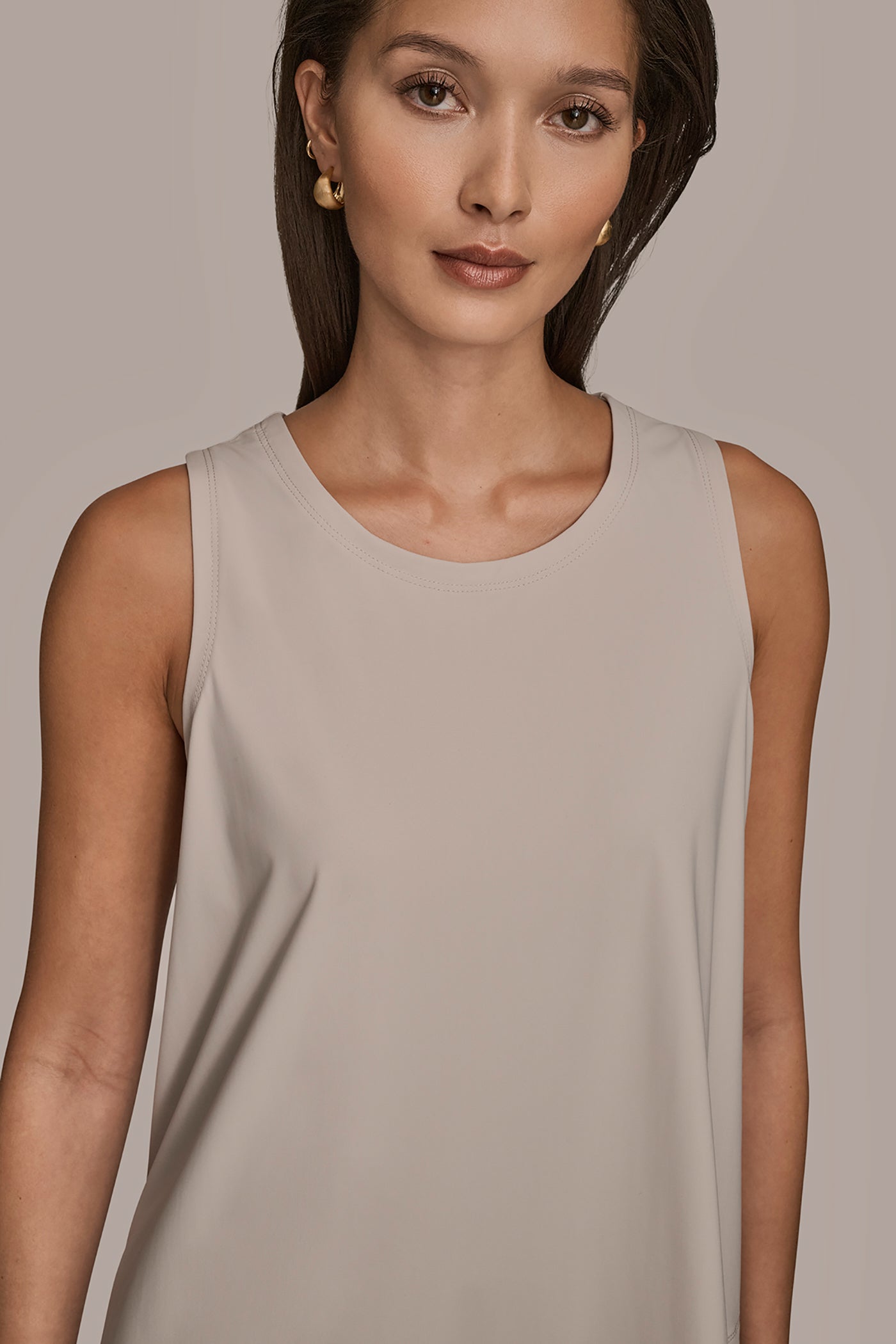SLEEVELESS TOP VIEW 4 | Tops SLEEVELESS TOP VIEW 4 | Tops