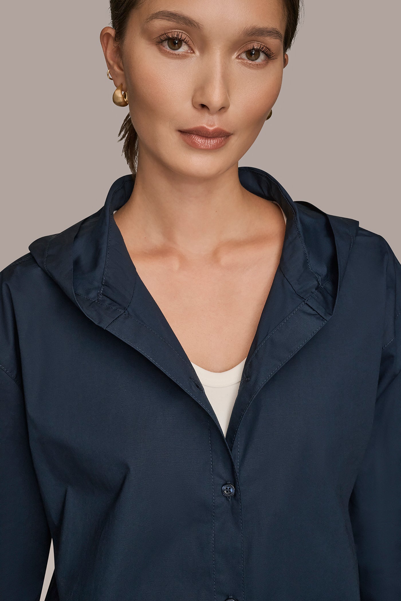 LONG SLEEVE BUTTON DOWN HOODED SHIRT VIEW 5 | Donna Karan Weekend LONG SLEEVE BUTTON DOWN HOODED SHIRT VIEW 5 | Donna Karan Weekend