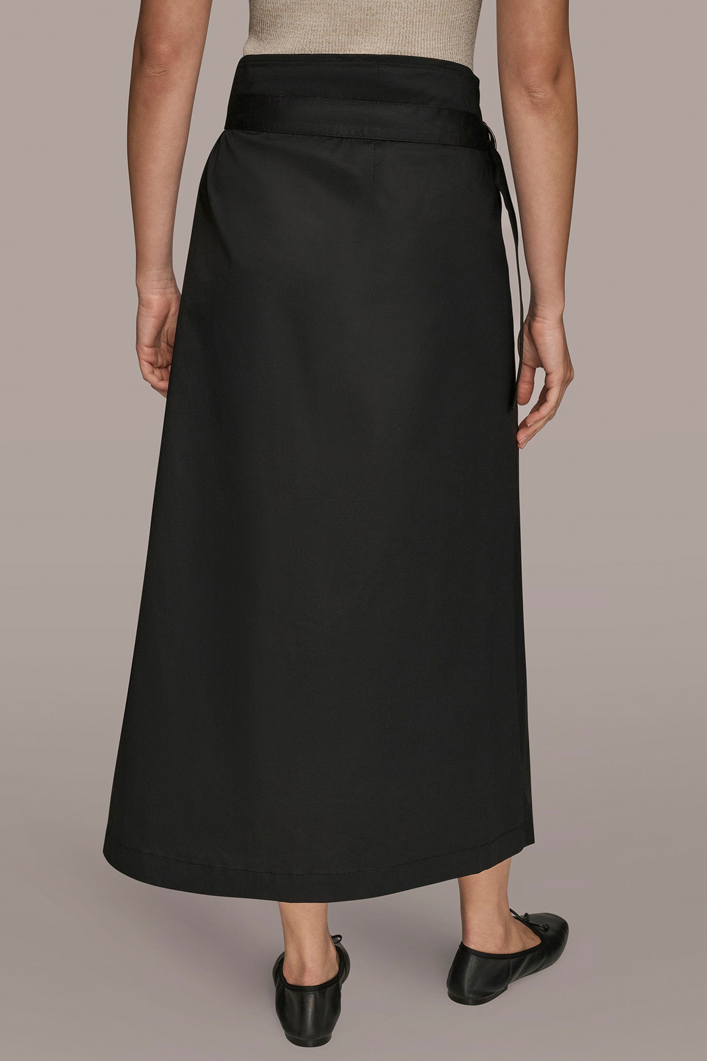 ASYMMETRICAL WRAP SKIRT WITH CARGO POCKET | View 2 | Donna Karan Weekend ASYMMETRICAL WRAP SKIRT WITH CARGO POCKET | View 2 | Donna Karan Weekend