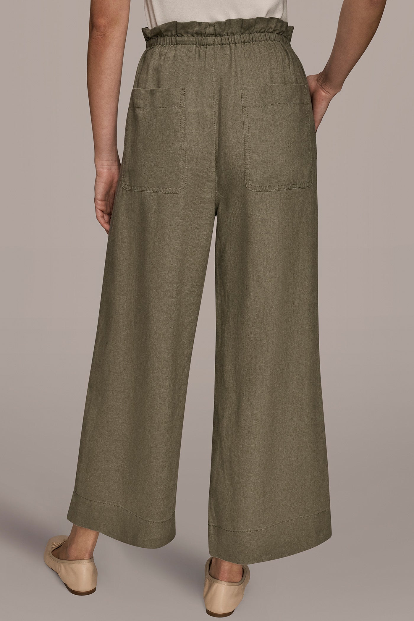 HIGH RISE RELAXED PANT WITH POCKETS | View 2 | Pants HIGH RISE RELAXED PANT WITH POCKETS | View 2 | Pants