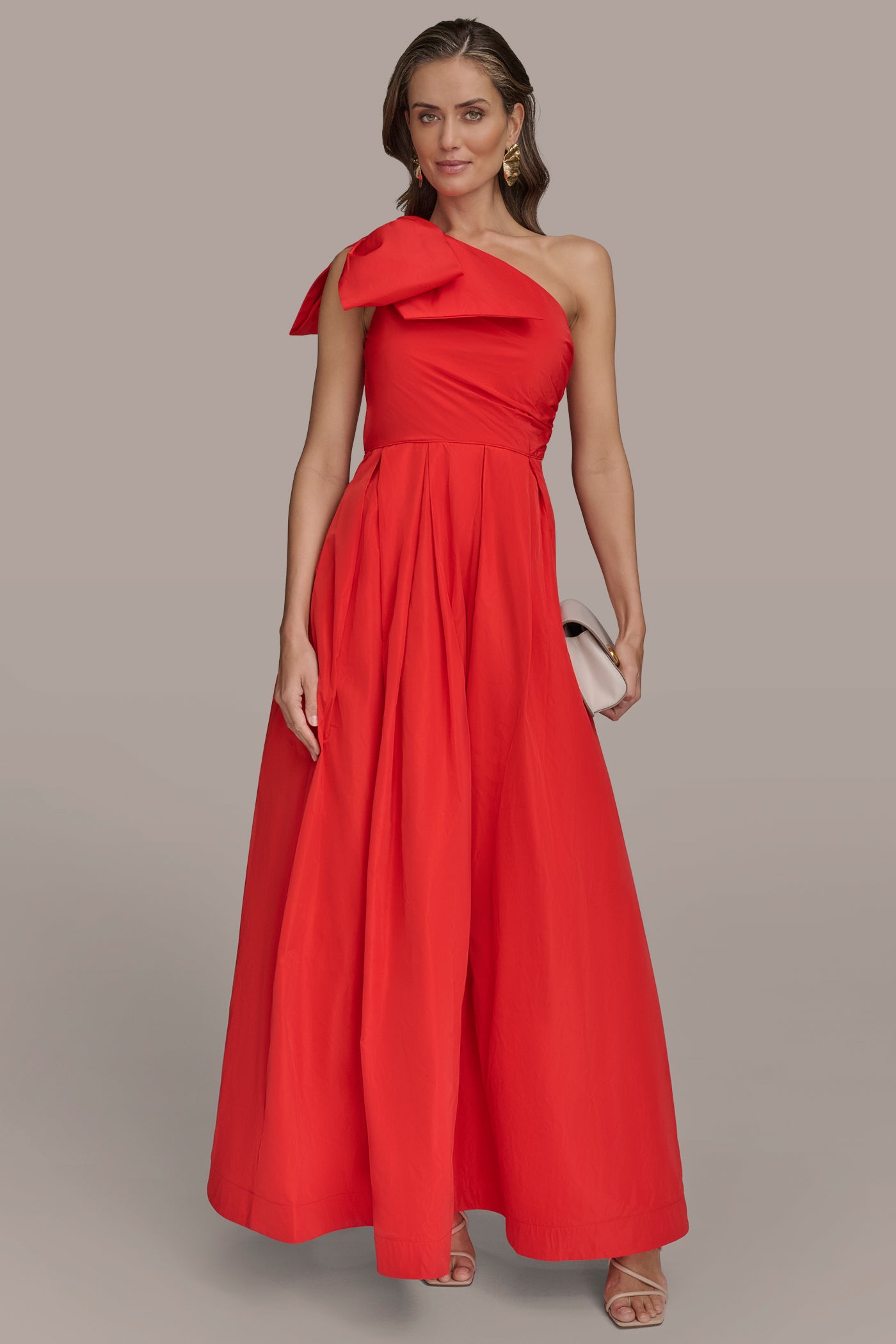 ONE-SHOULDER BOW-EMBELLISHED BALL GOWN VIEW 4 ONE-SHOULDER BOW-EMBELLISHED BALL GOWN VIEW 4