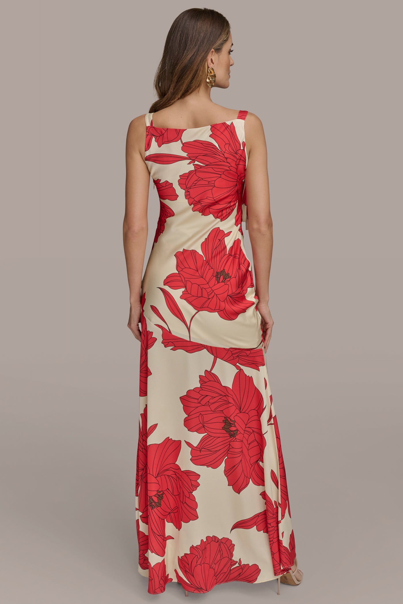 FLORAL BOW-DETAILED DRAPED SATIN GOWN | View 2 | Formal & Black Tie FLORAL BOW-DETAILED DRAPED SATIN GOWN | View 2 | Formal & Black Tie