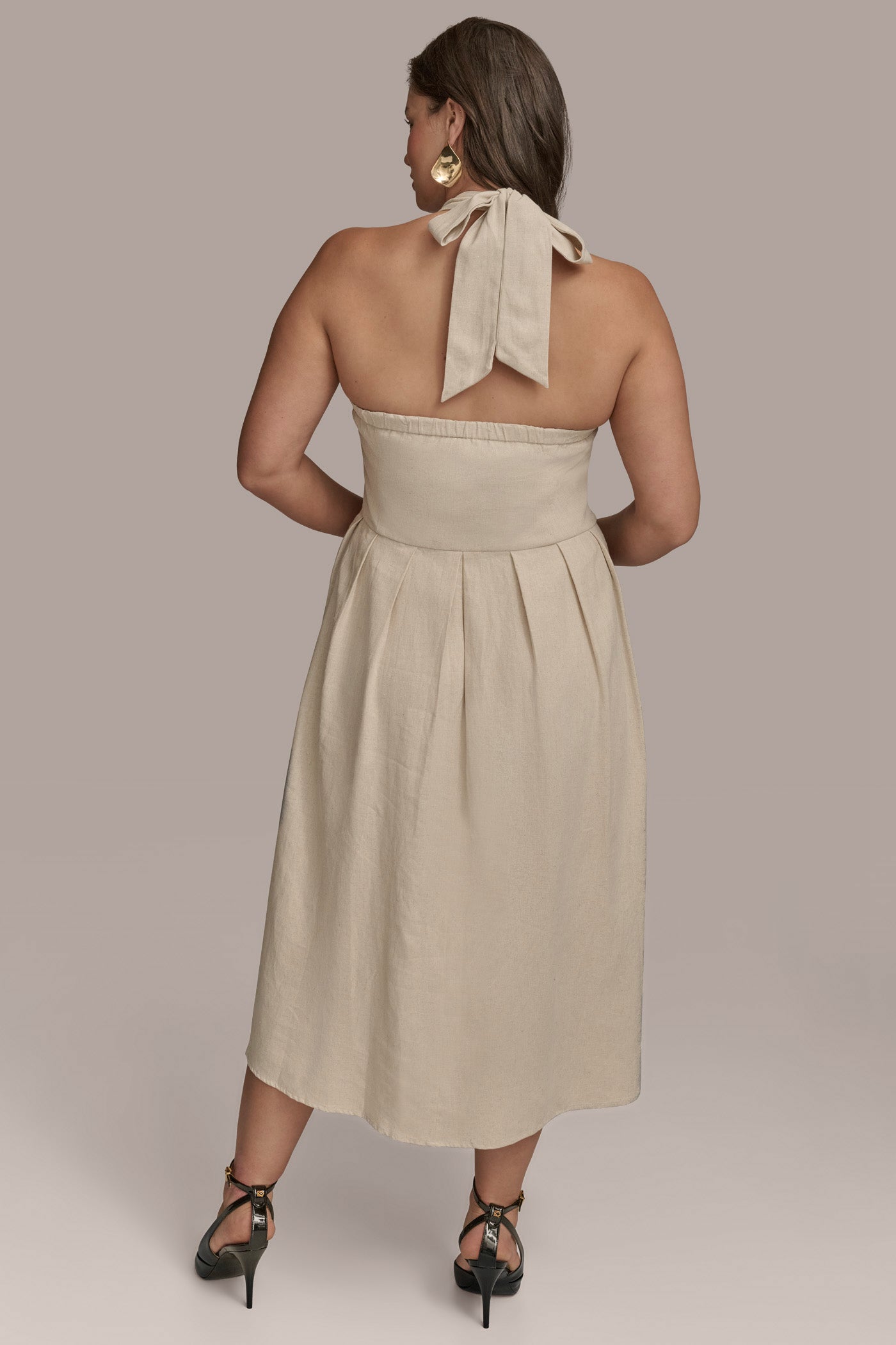 PLEATED HALTERNECK MIDI DRESS VIEW 10 | Essential Dresses PLEATED HALTERNECK MIDI DRESS VIEW 10 | Essential Dresses