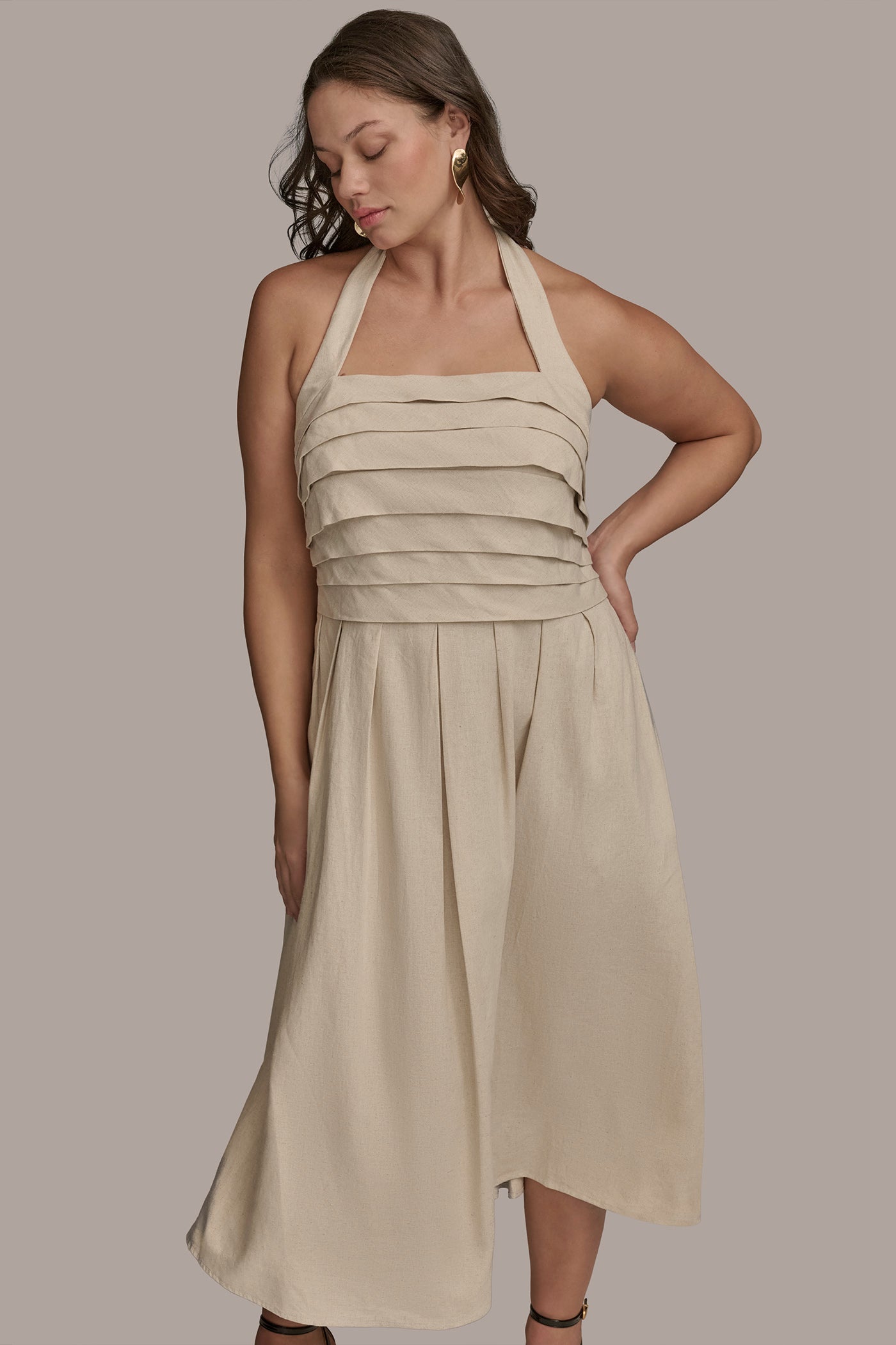 PLEATED HALTERNECK MIDI DRESS VIEW 11 | Essential Dresses PLEATED HALTERNECK MIDI DRESS VIEW 11 | Essential Dresses