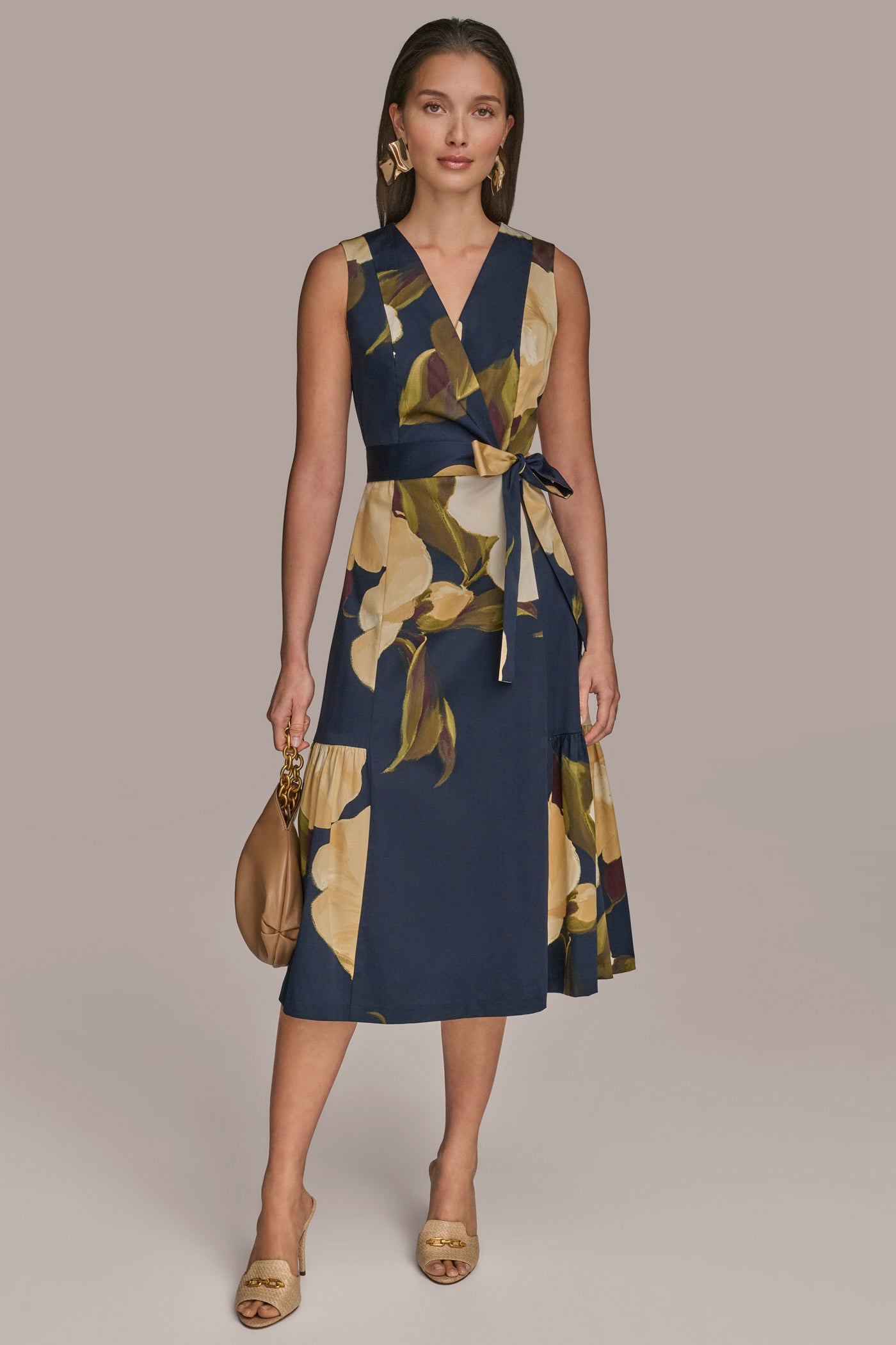 WRAP-EFFECT FLORAL DRESS | View 1 | Essential Dresses WRAP-EFFECT FLORAL DRESS | View 1 | Essential Dresses