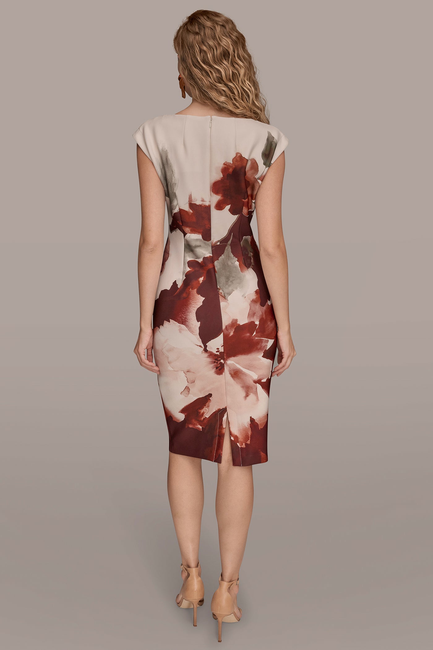 FLORAL BOATNECK SHEATH | View 2 | Clothing FLORAL BOATNECK SHEATH | View 2 | Clothing