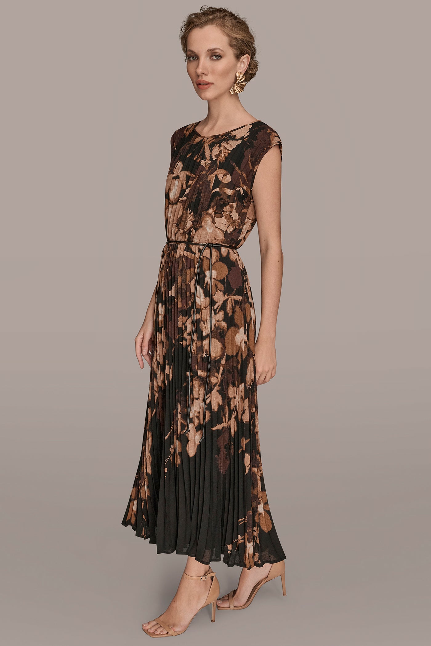 BELTED FLORAL A-LINE MIDI DRESS | View 2 | New clothing BELTED FLORAL A-LINE MIDI DRESS | View 2 | New clothing