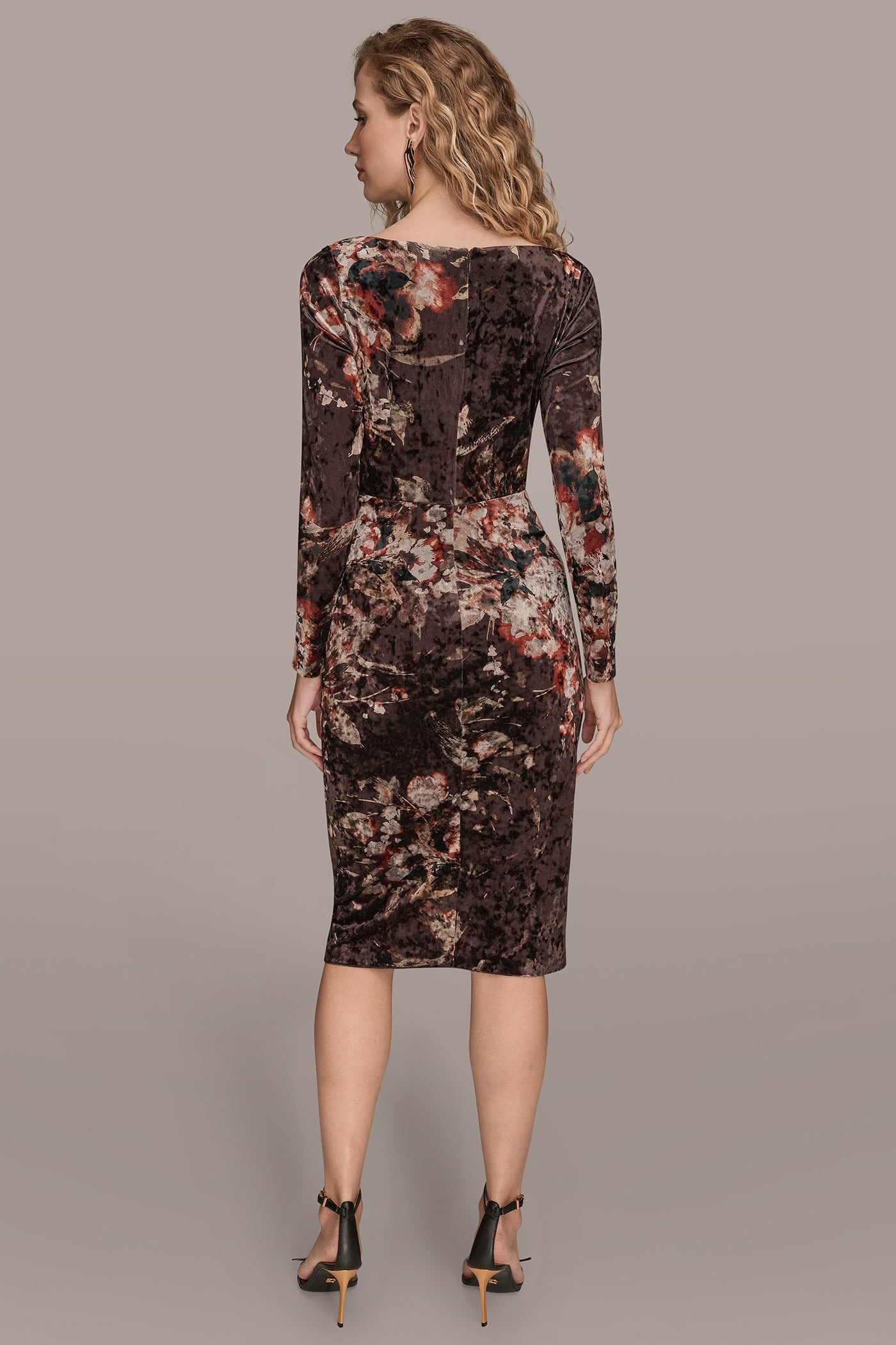 CRUSHED VELVET GATHERED SHEATH DRESS | View 2 | Dresses & Jumpsuits CRUSHED VELVET GATHERED SHEATH DRESS | View 2 | Dresses & Jumpsuits