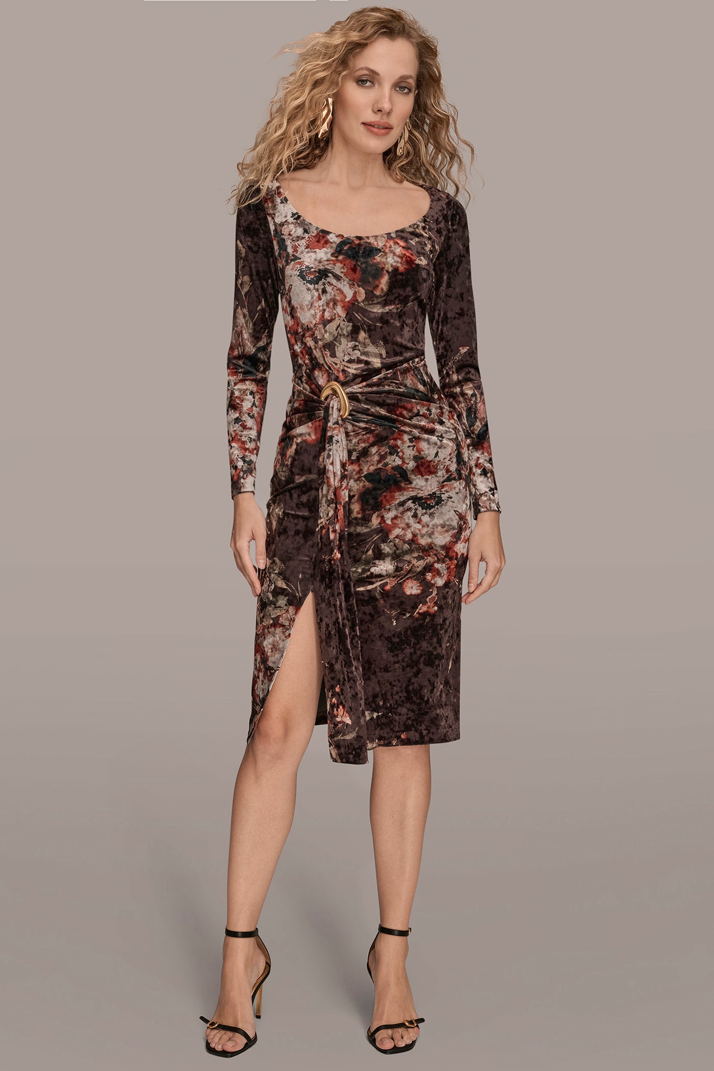 CRUSHED VELVET GATHERED SHEATH DRESS | View 1 | Dresses & Jumpsuits CRUSHED VELVET GATHERED SHEATH DRESS | View 1 | Dresses & Jumpsuits