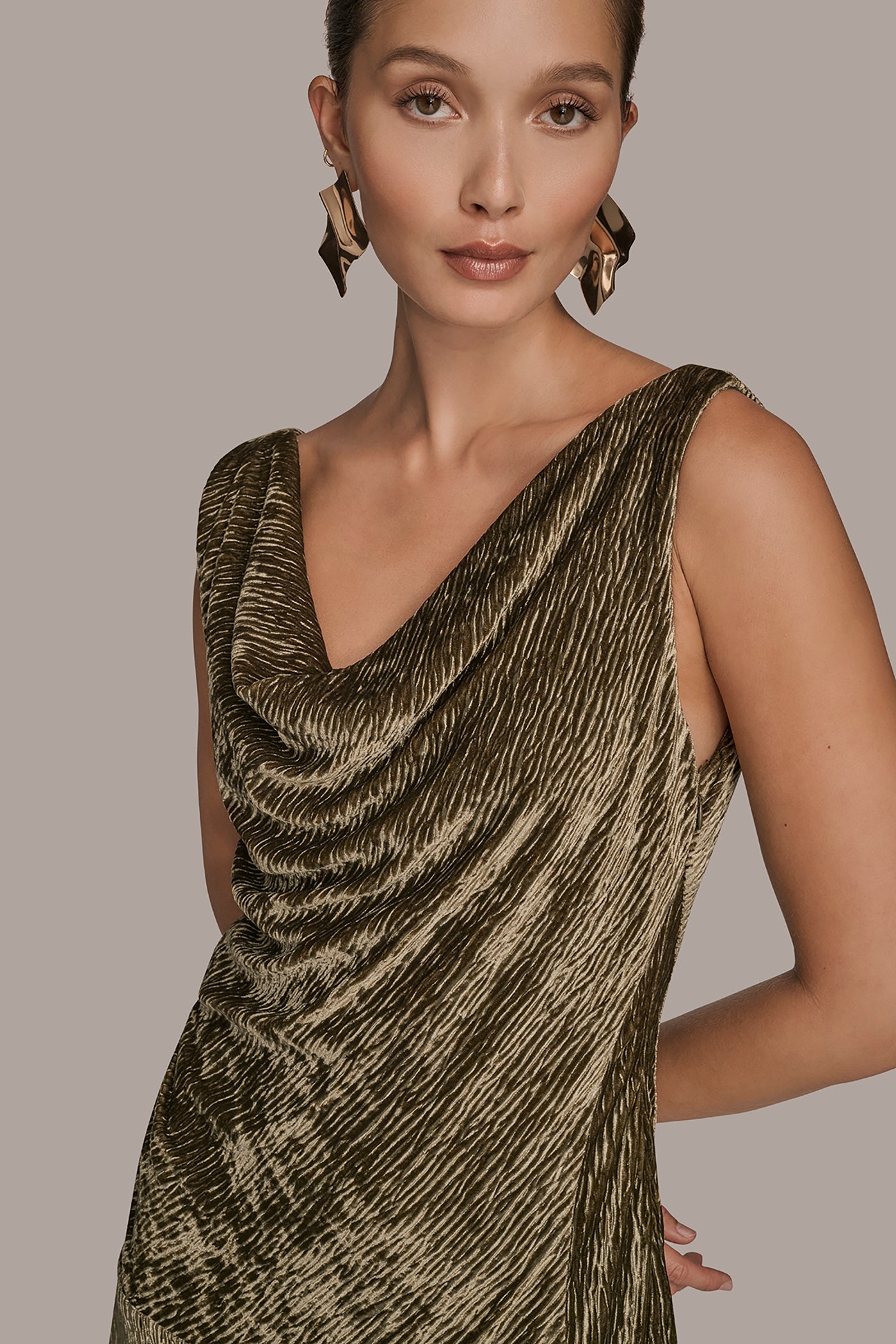 ASYMMETRIC VELVET MIDI SHEATH VIEW 5 | Event Dressing ASYMMETRIC VELVET MIDI SHEATH VIEW 5 | Event Dressing