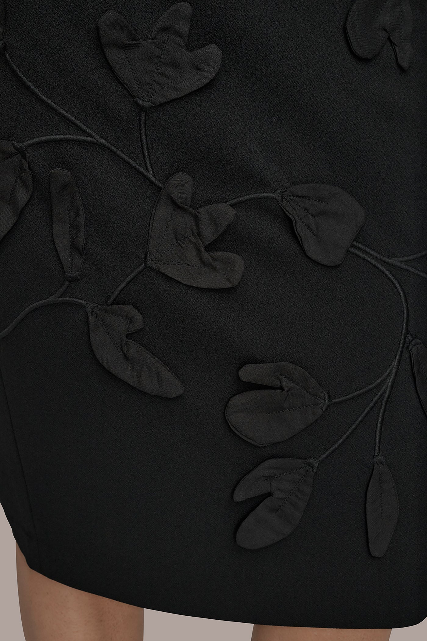 SLEEVELESS 3D FLORAL MIDI SHEATH VIEW 8 | Black Dresses SLEEVELESS 3D FLORAL MIDI SHEATH VIEW 8 | Black Dresses