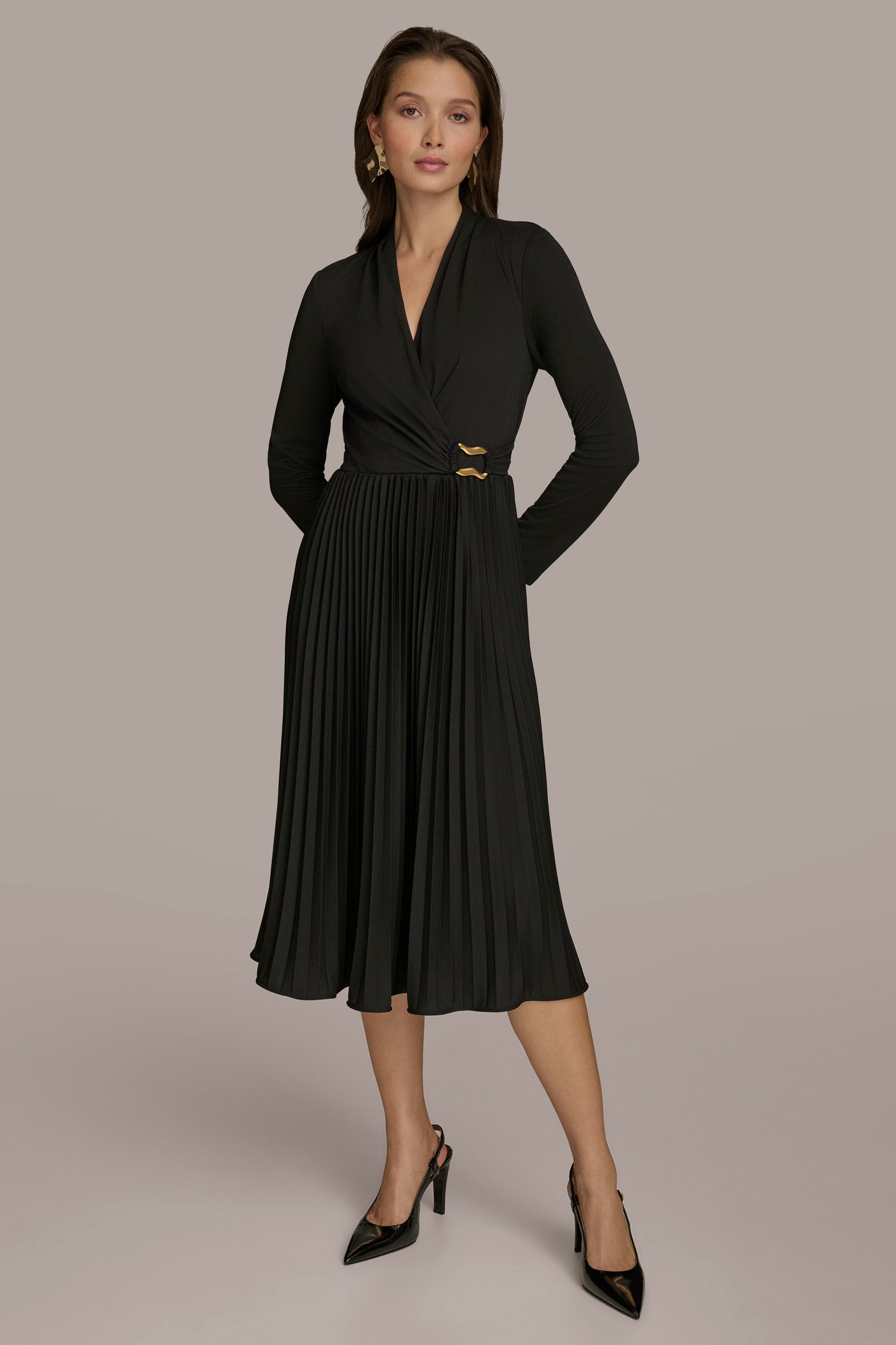 V-NECK PLEATED SKIRT MIDI DRESS VIEW 4 | Last Chance V-NECK PLEATED SKIRT MIDI DRESS VIEW 4 | Last Chance