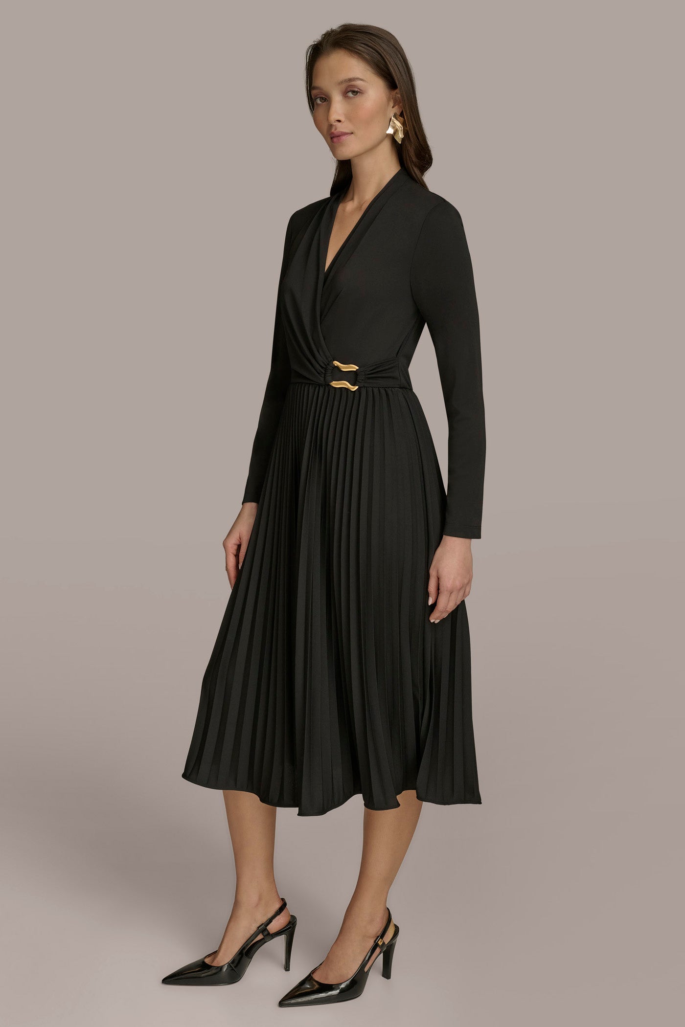 V-NECK PLEATED SKIRT MIDI DRESS VIEW 3 | Last Chance V-NECK PLEATED SKIRT MIDI DRESS VIEW 3 | Last Chance
